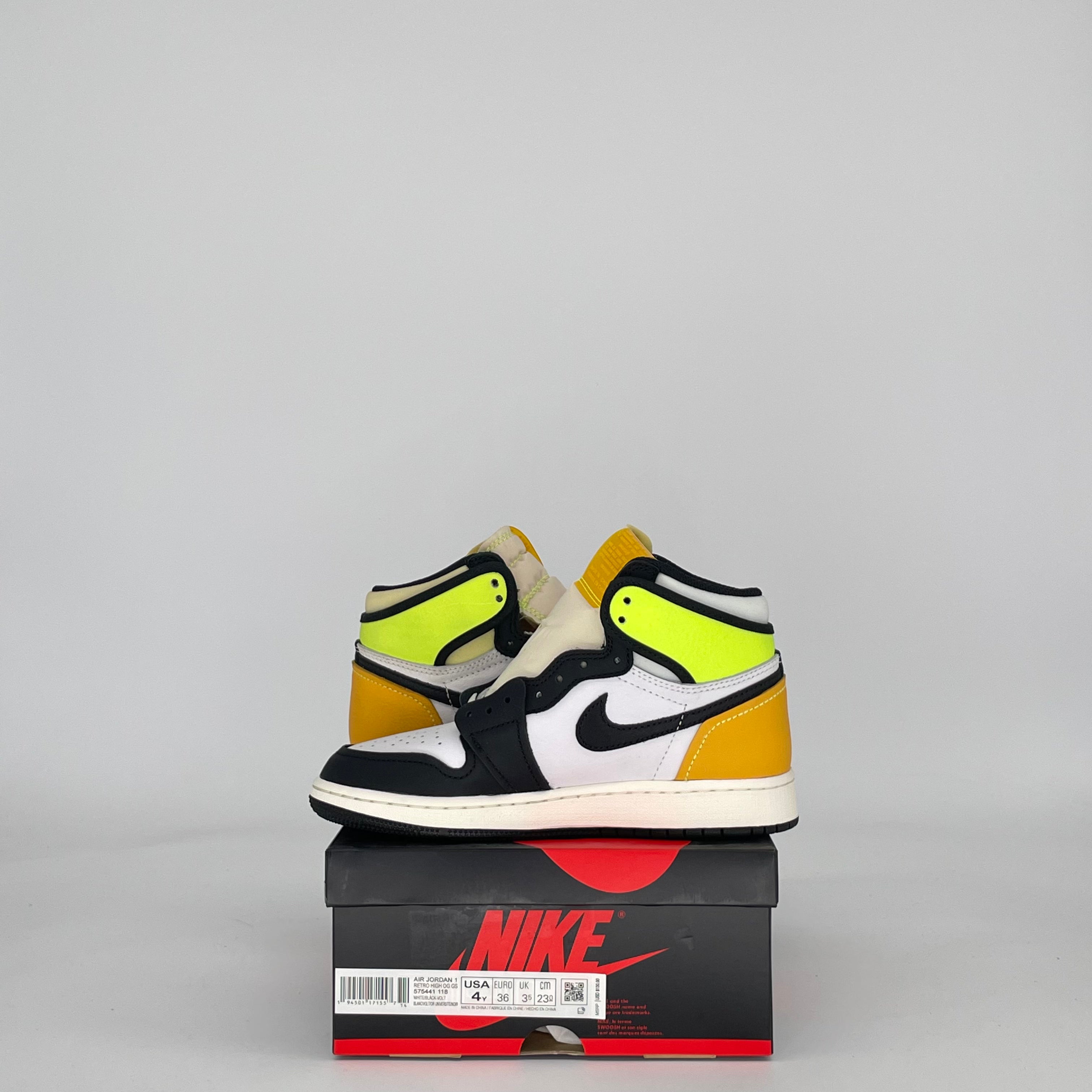 AIR JORDAN 1 WHITE BLACK VOLT UNIVERSITY GOLD 575441-118 SIZE 4/5.5W GS