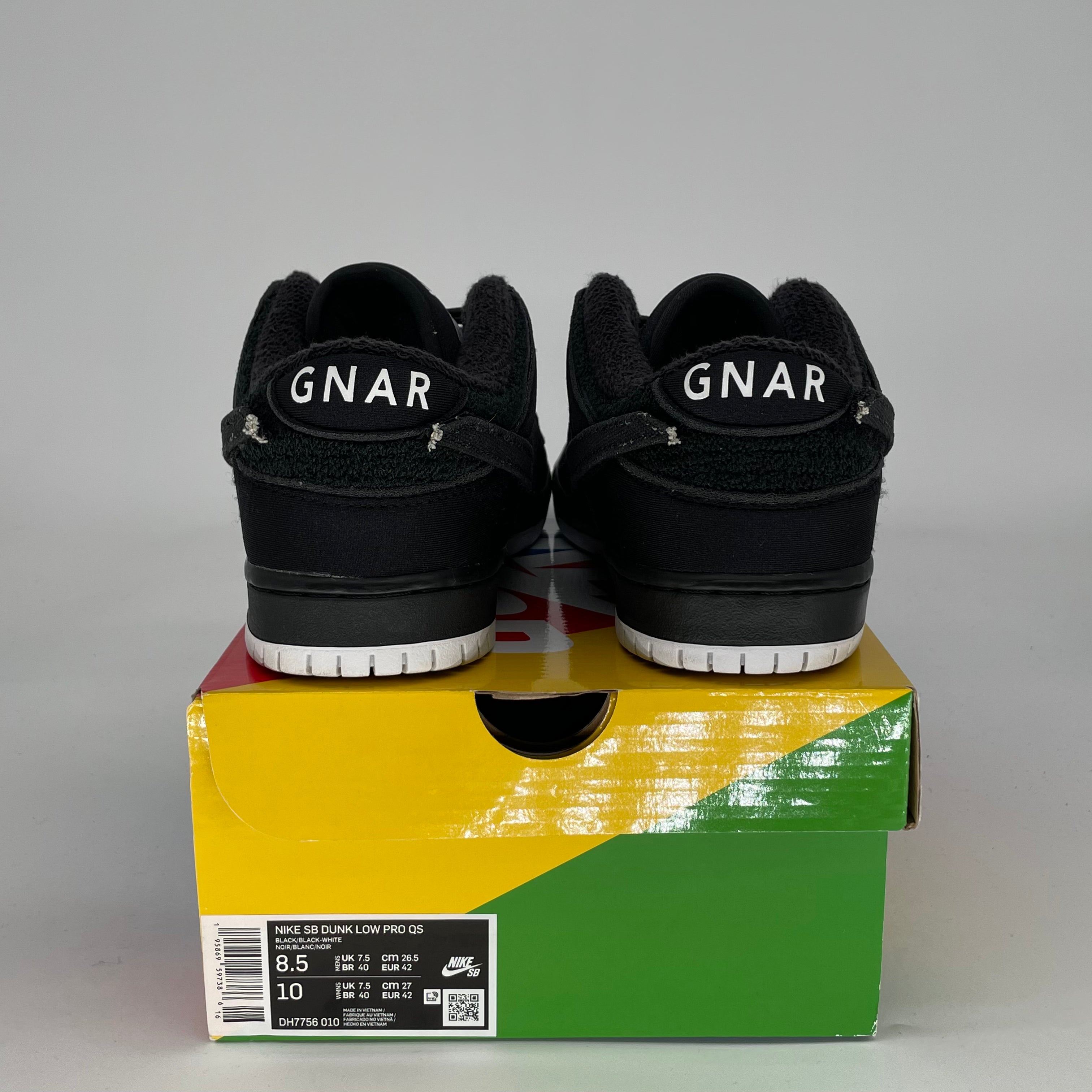 NIKE SB DUNK LOW GNARHUNTERS DH7756-010 SIZE 8.5/10W