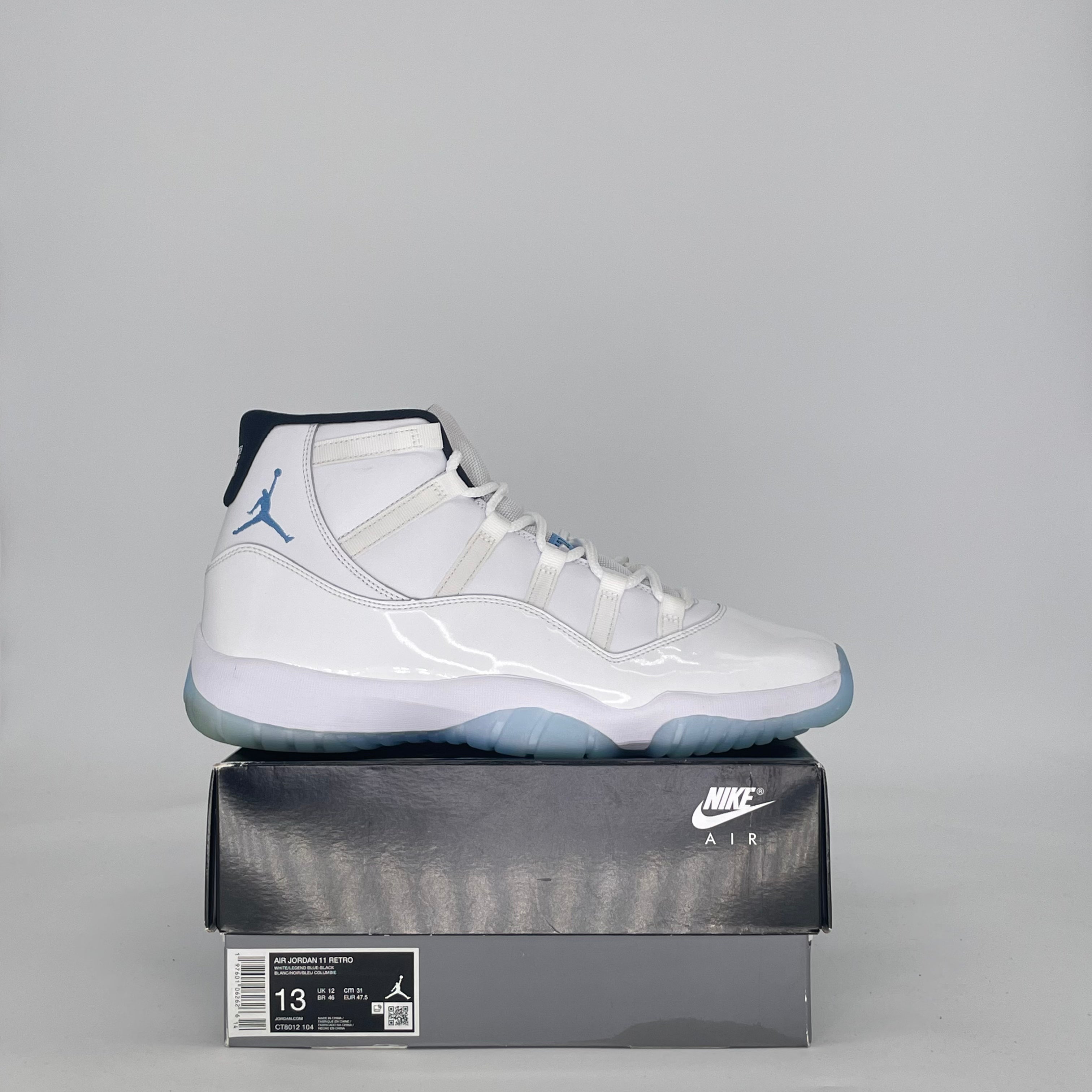 AIR JORDAN 11 LEGEND BLUE CT8012-104 SIZE 12/13.5W