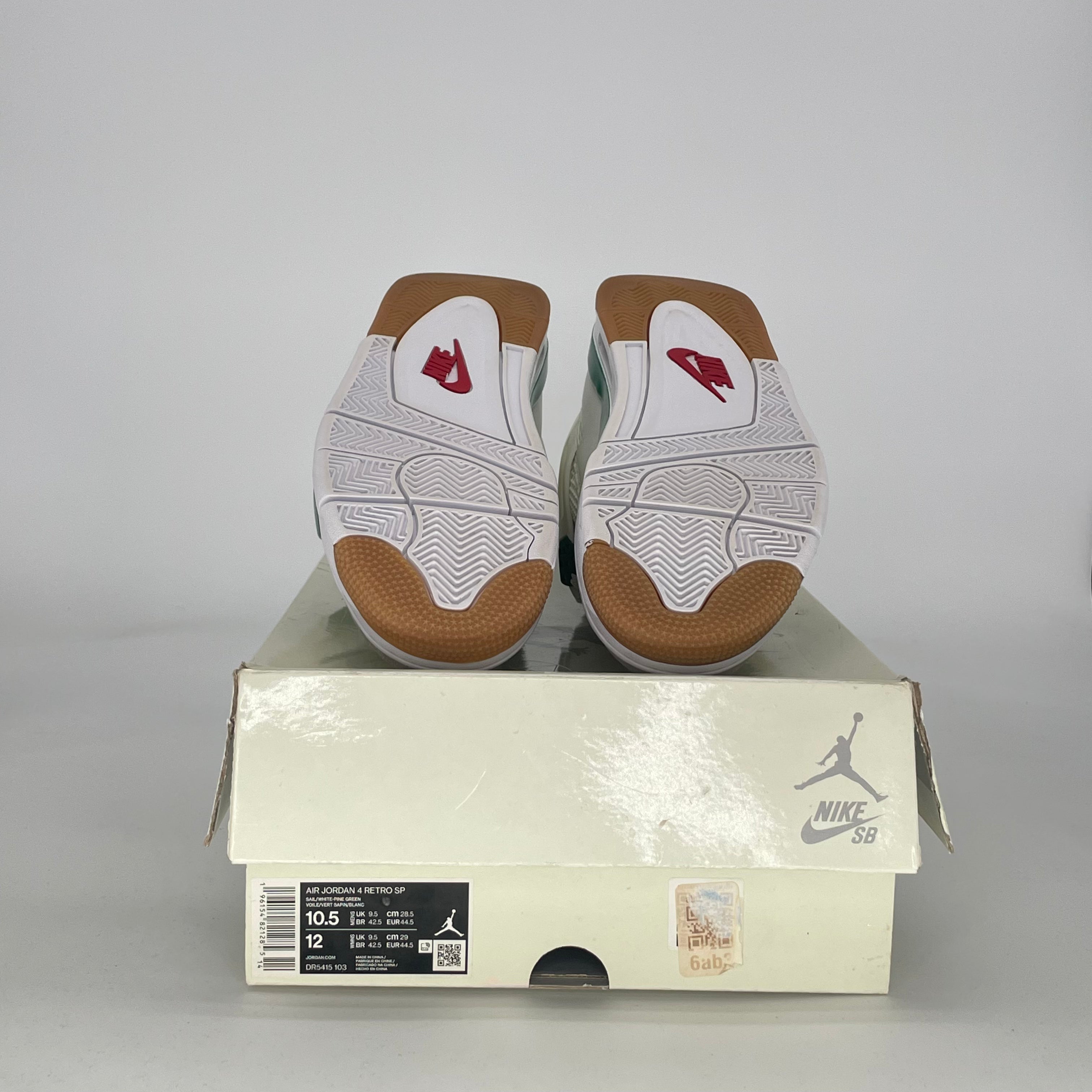 AIR JORDAN 4 SB PINE GREEN DR5415-103 SIZE 10.5/12W