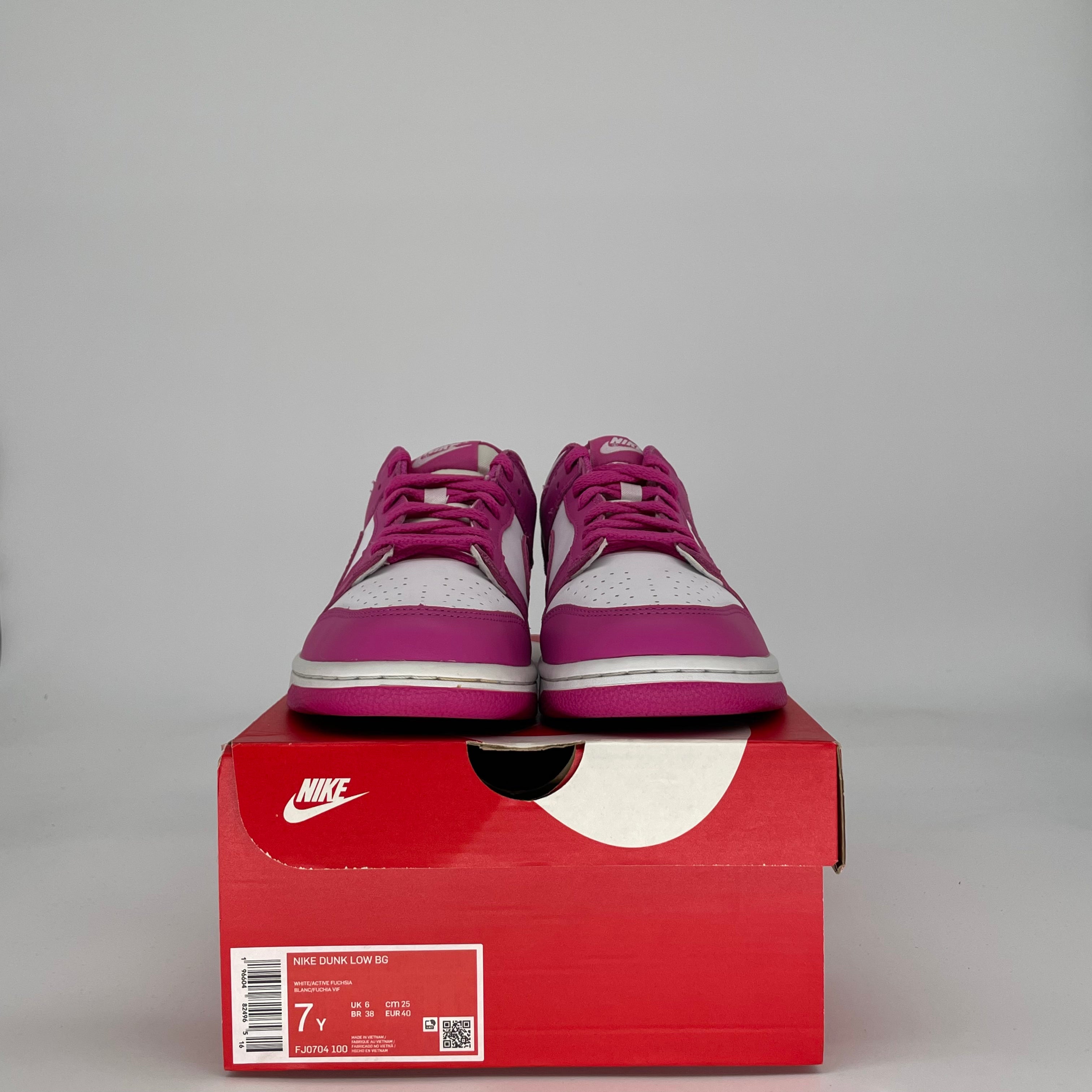 NIKE DUNK LOW ACTIVE FUCHSIA FJ0704-100 SIZE 7/8.5W