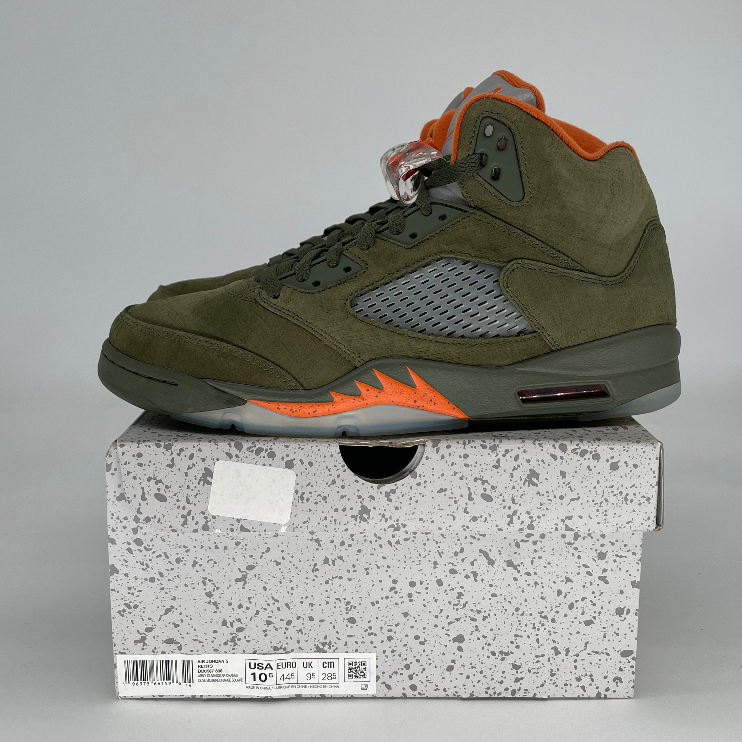 AIR JORDAN 5 OLIVE DD0587-308 SIZE 10.5/12W