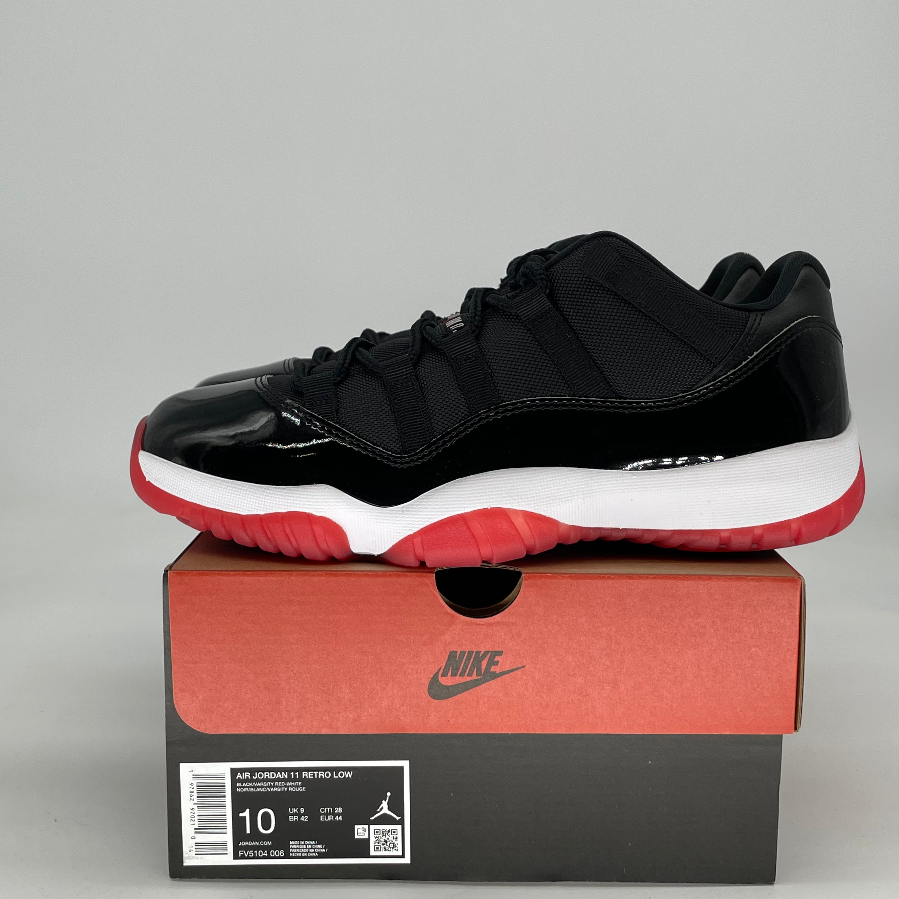 AIR JORDAN 11 LOW BRED FV5104-006 SIZE 10/11.5W