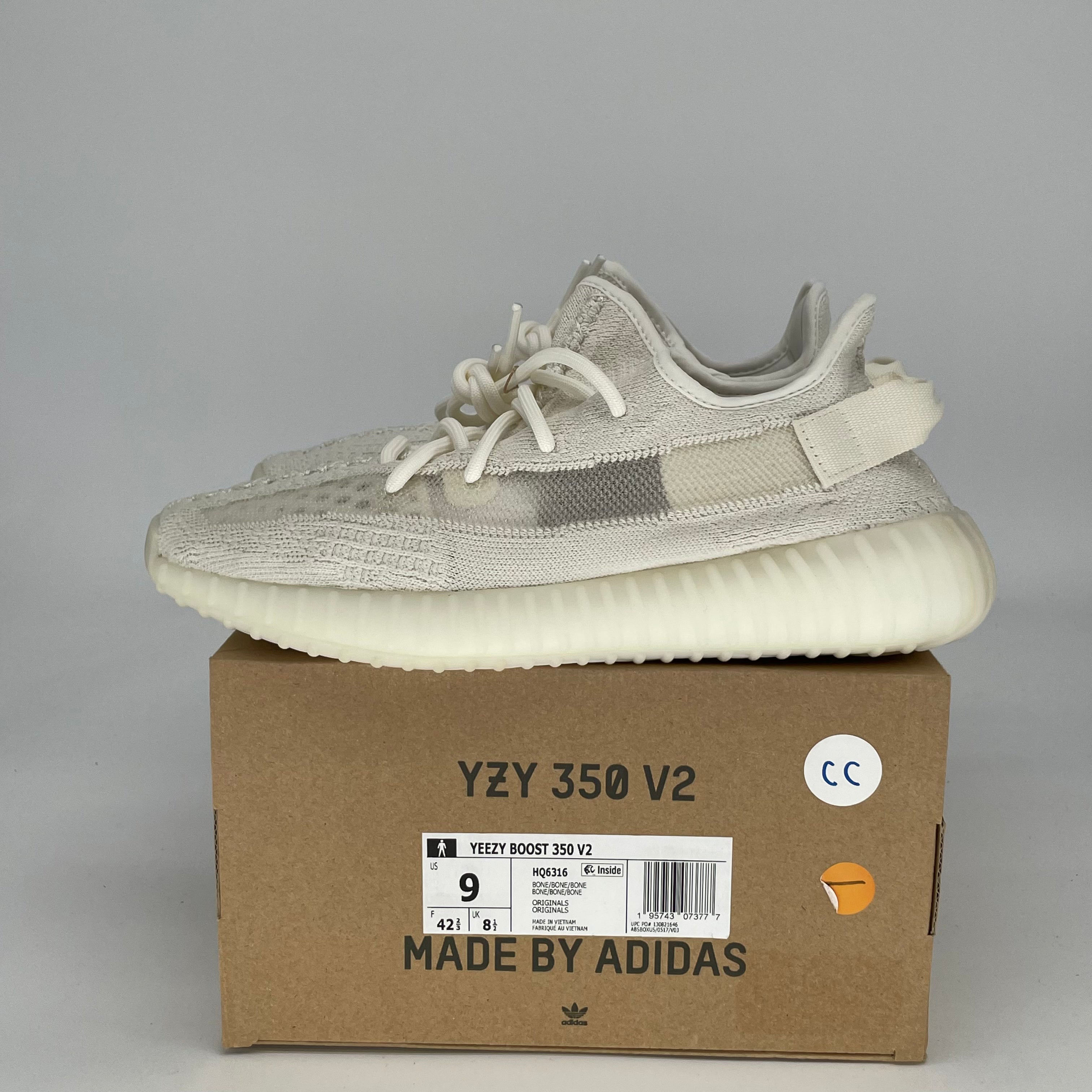 ADIDAS YEEZY 350 V2 BONE HQ6316 SIZE 9/10.5W