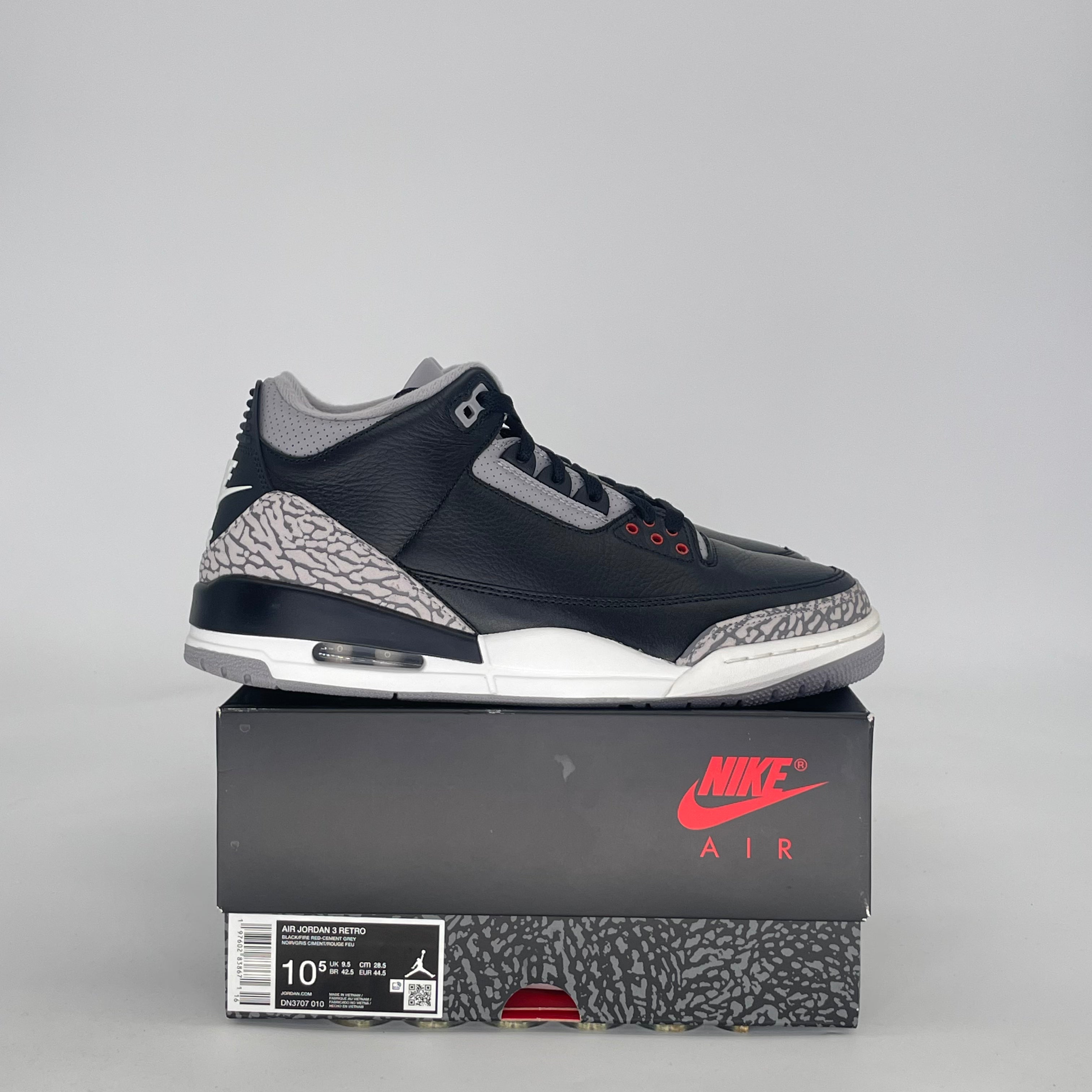 AIR JORDAN 3 BLACK CEMENT (2024) DN3707-010 SIZE 10.5/12W