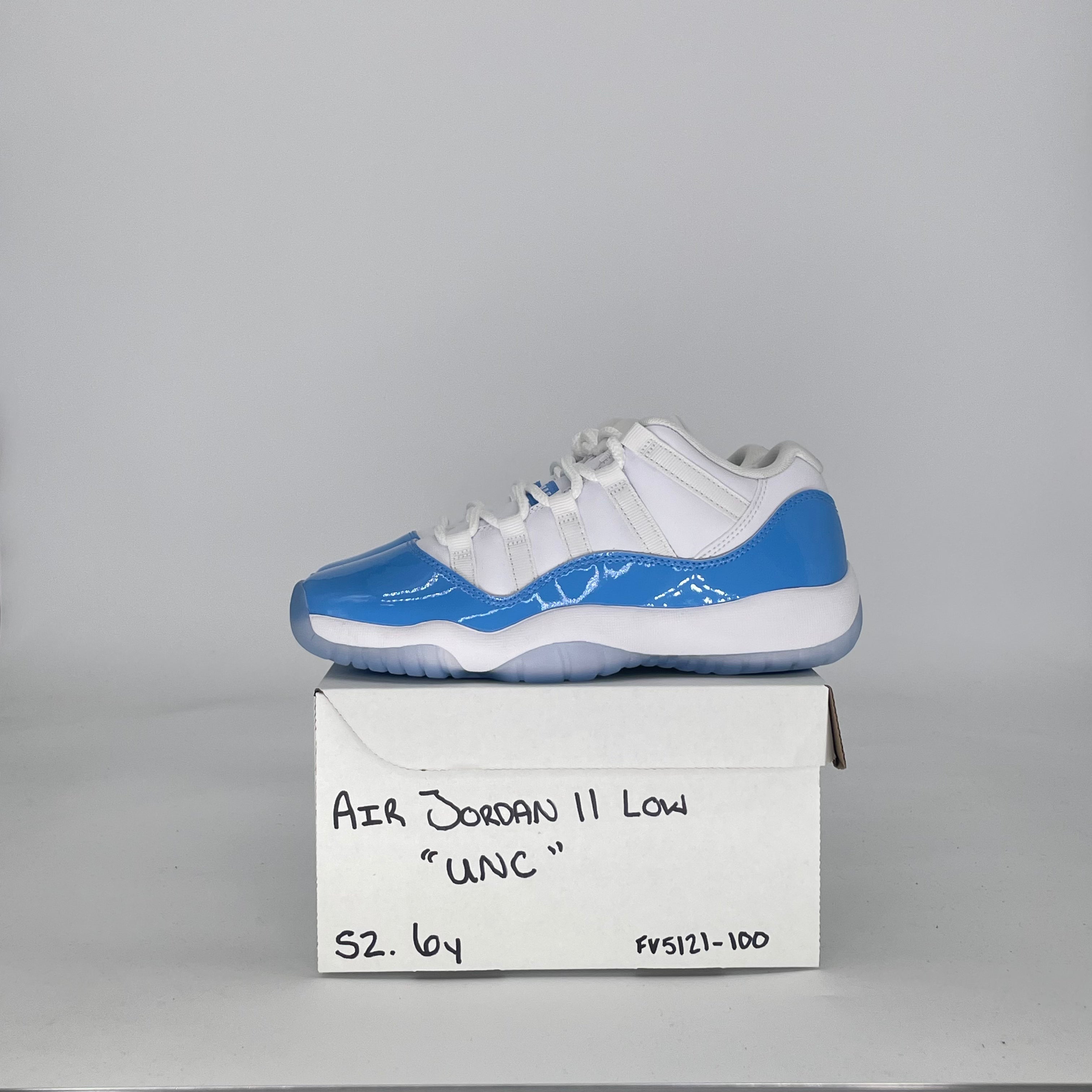 AIR JORDAN 11 LOW UNIVERSITY BLUE FV5121-100 SIZE 6/7.5W GS