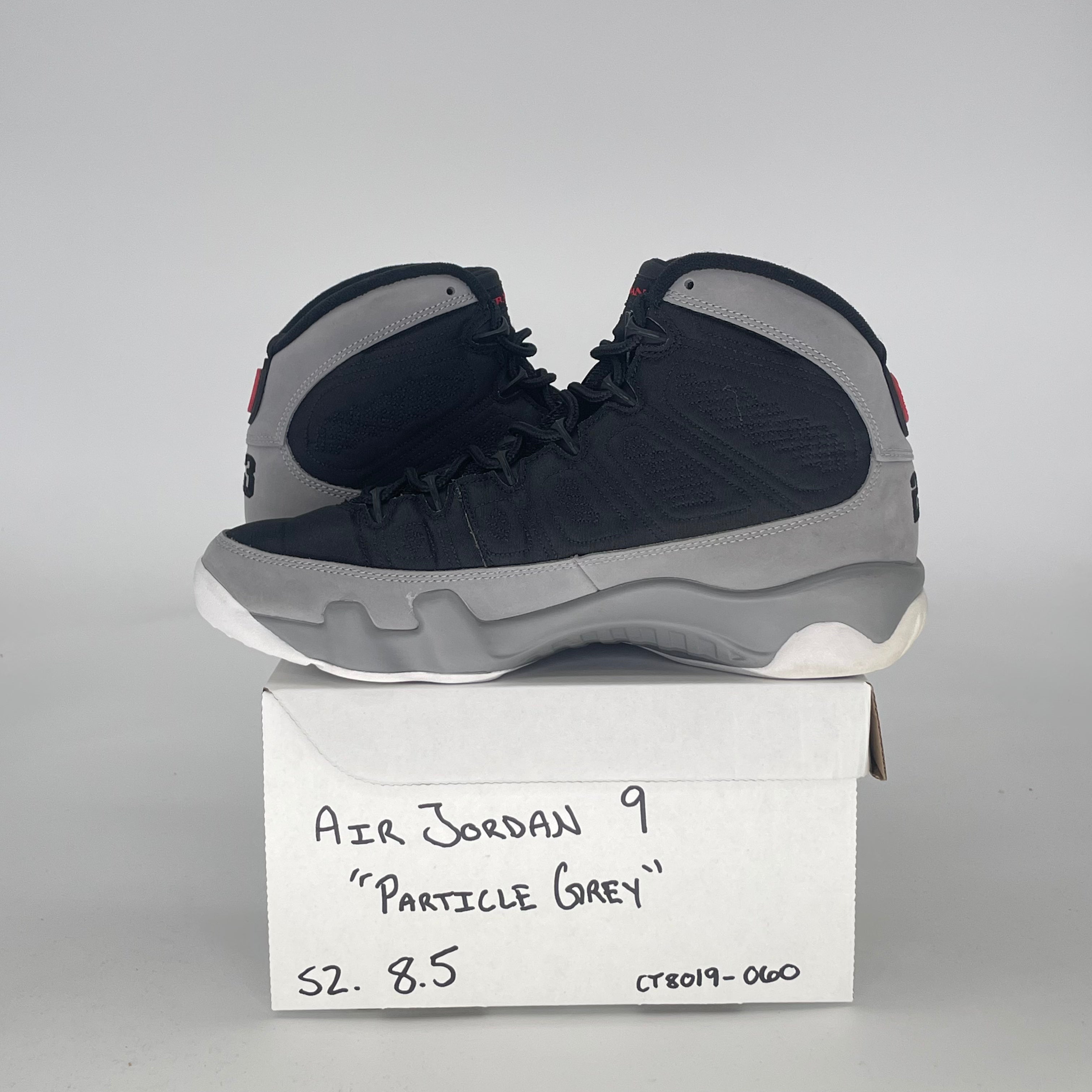 AIR JORDAN 9 PARTICLE GREY CT8019-060 SIZE 8.5/10W