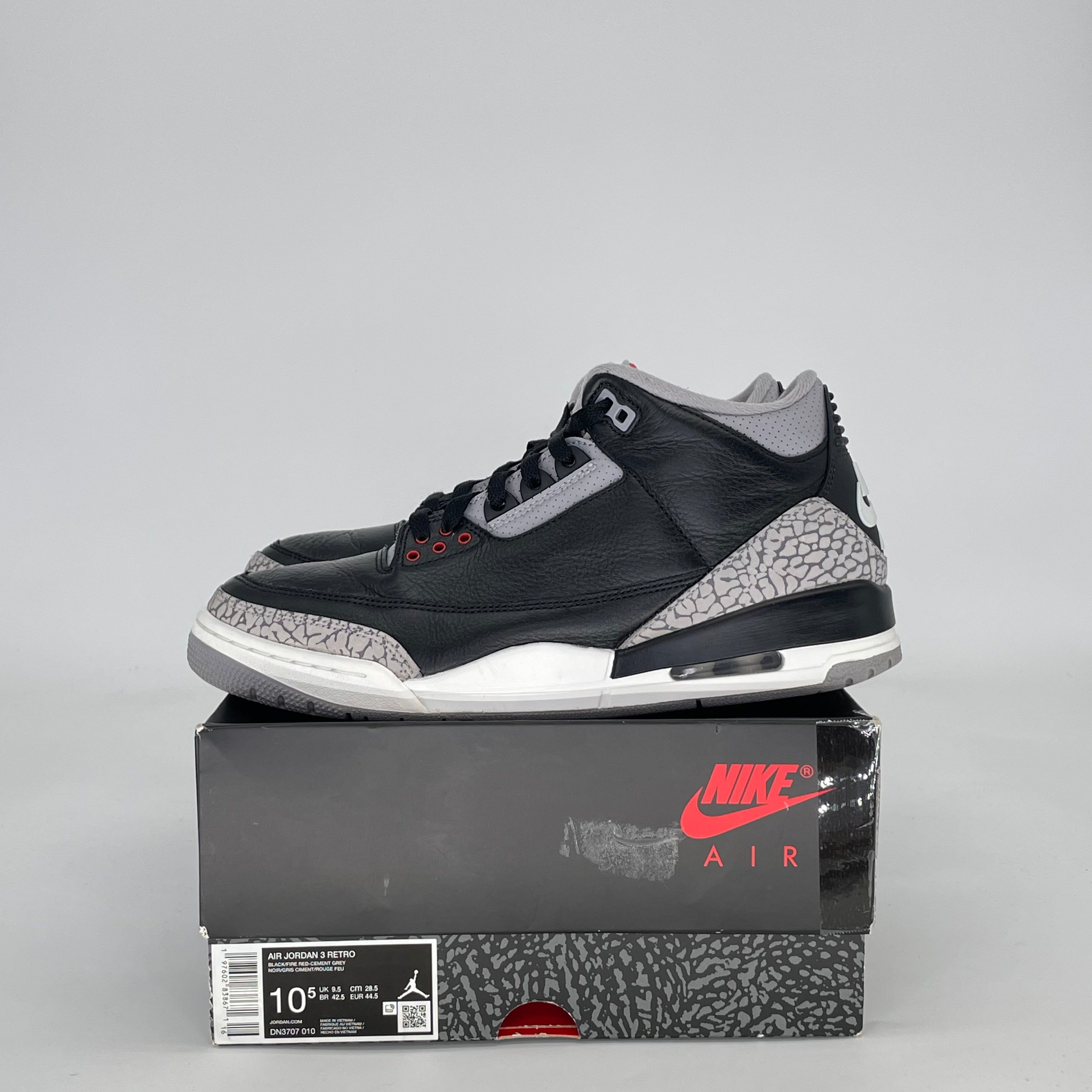 AIR JORDAN 3 BLACK CEMENT (2024) DN3707-010 SIZE 10.5/12W