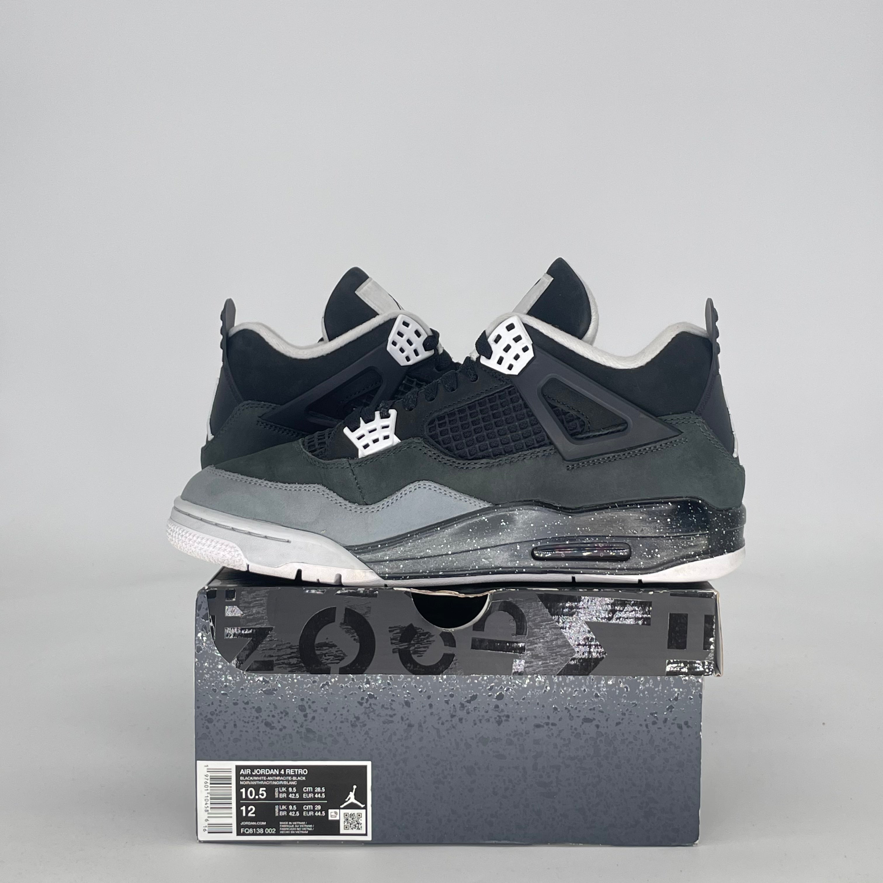 AIR JORDAN 4 FEAR FQ8138-002 SIZE 10.5/12W