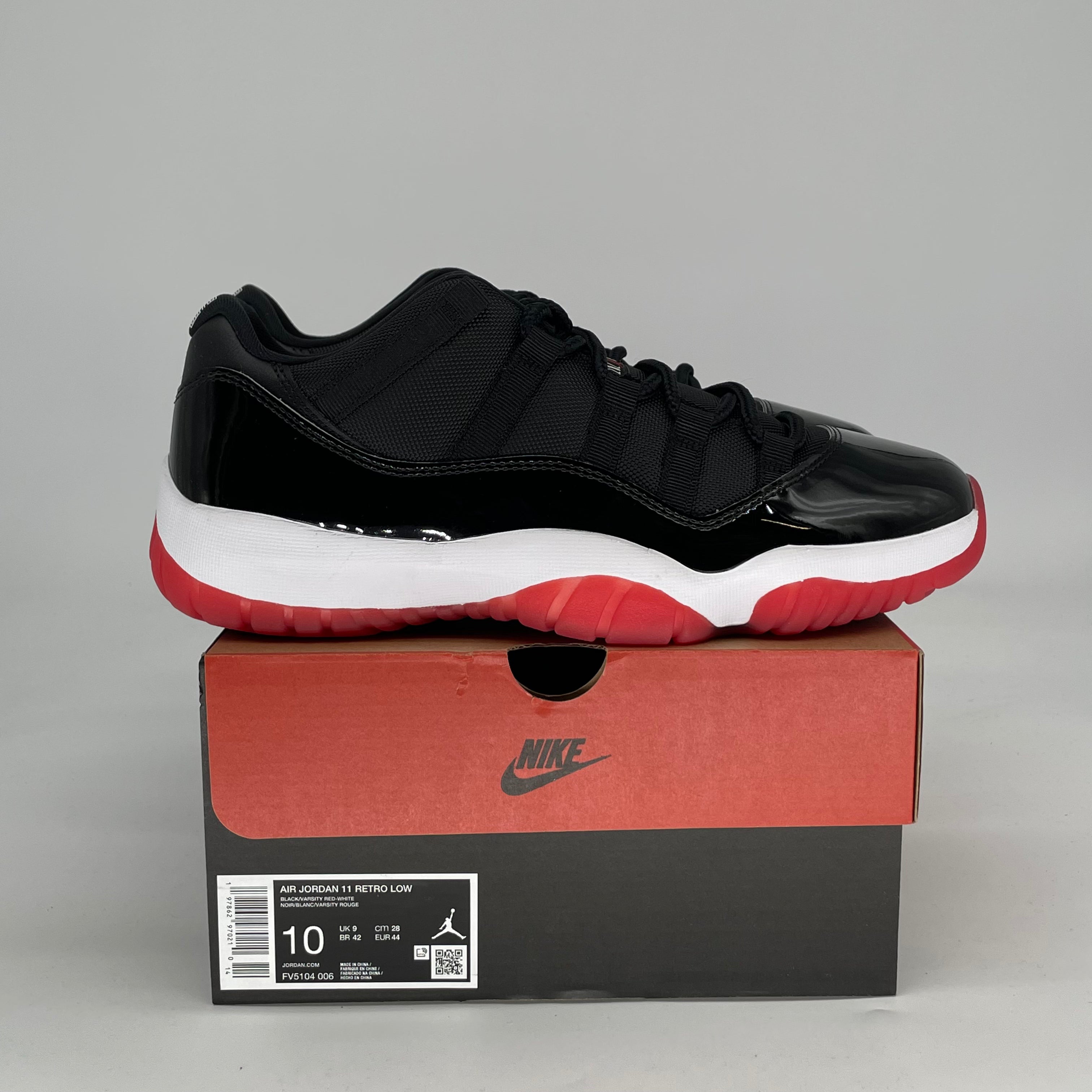 AIR JORDAN 11 LOW BRED FV5104-006 SIZE 10/11.5W