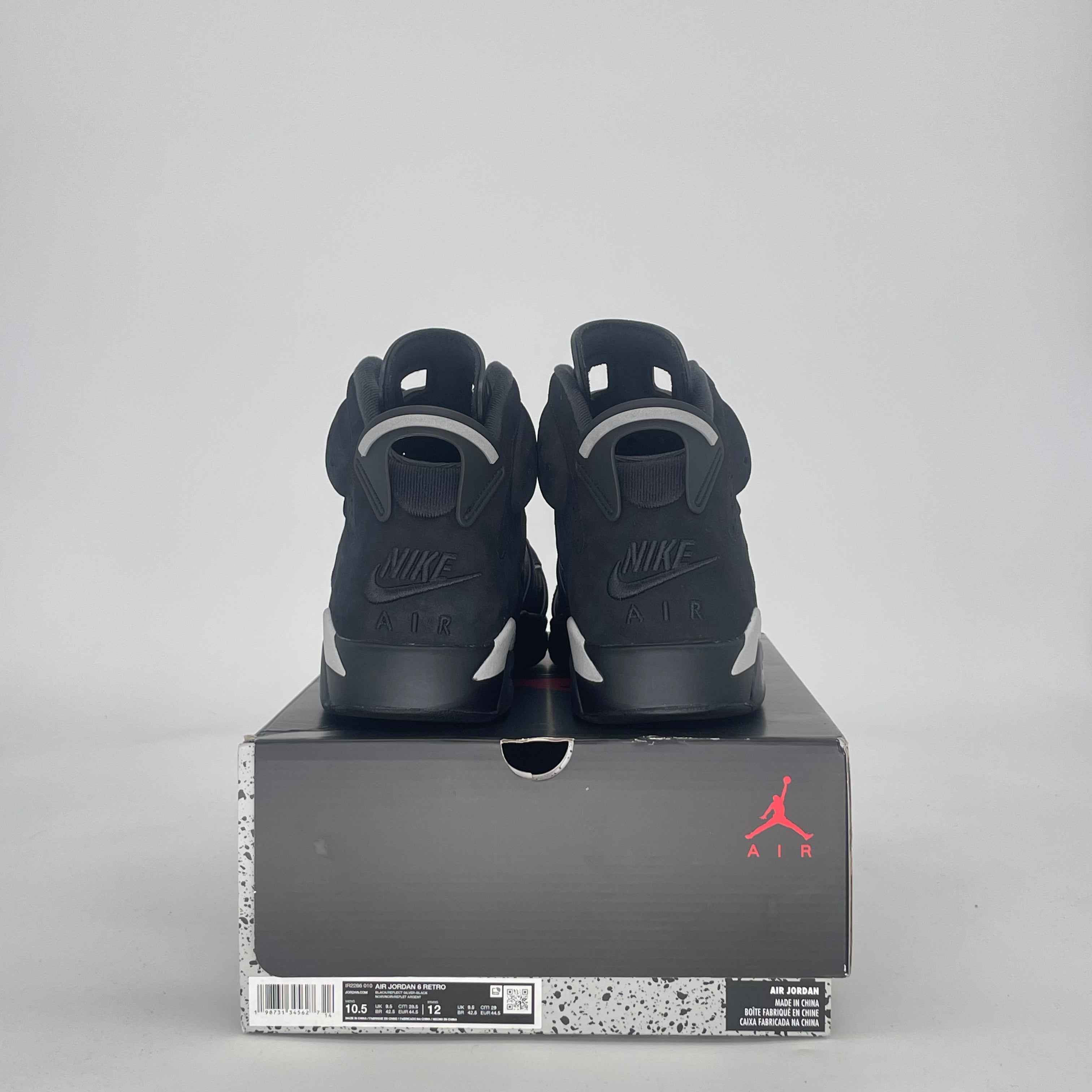 AIR JORDAN 6 CAP AND GOWN IR2266-010 SIZE 10.5/12W