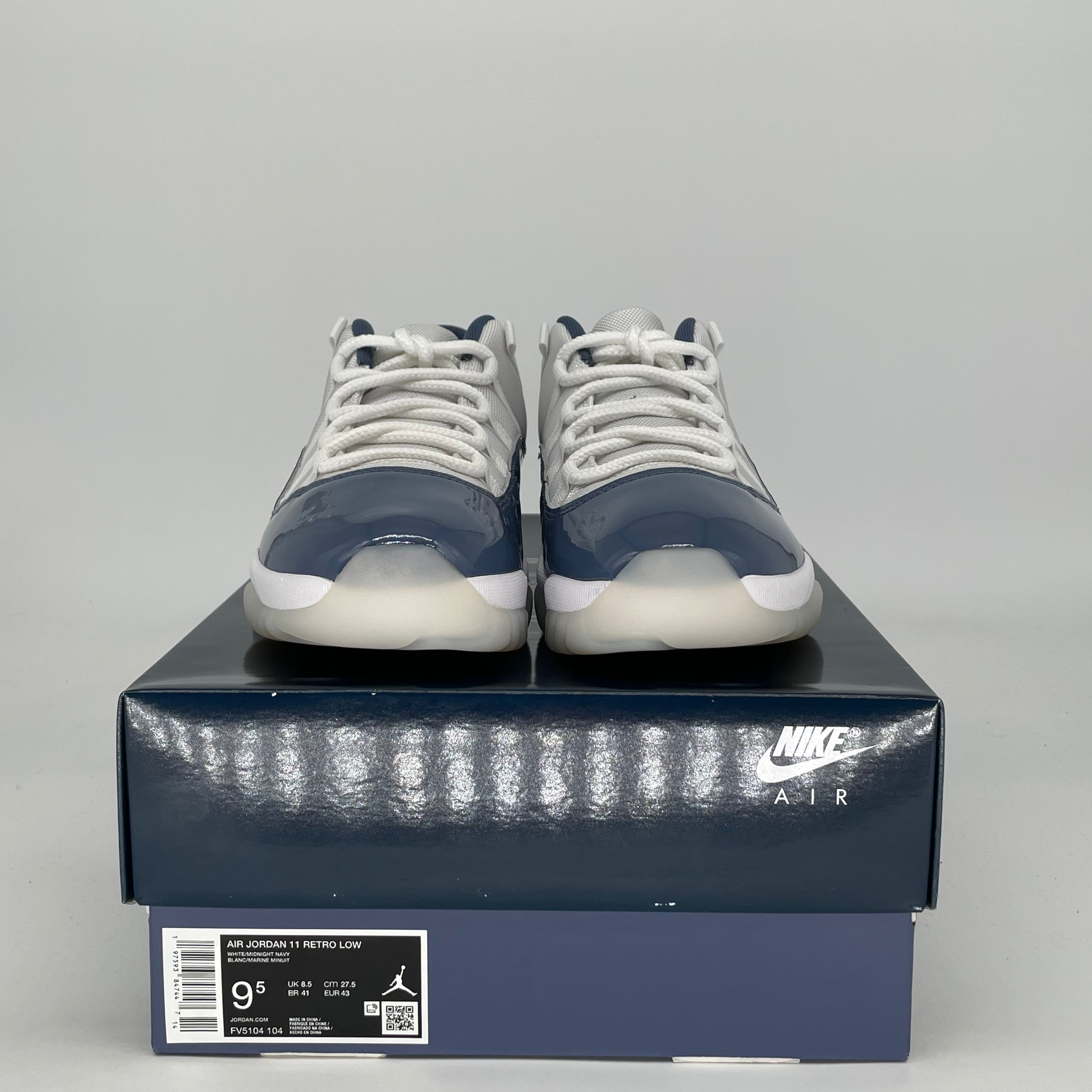 AIR JORDAN 11 LOW DIFFUSED BLUE FV5104-104 SIZE 9.5/11W
