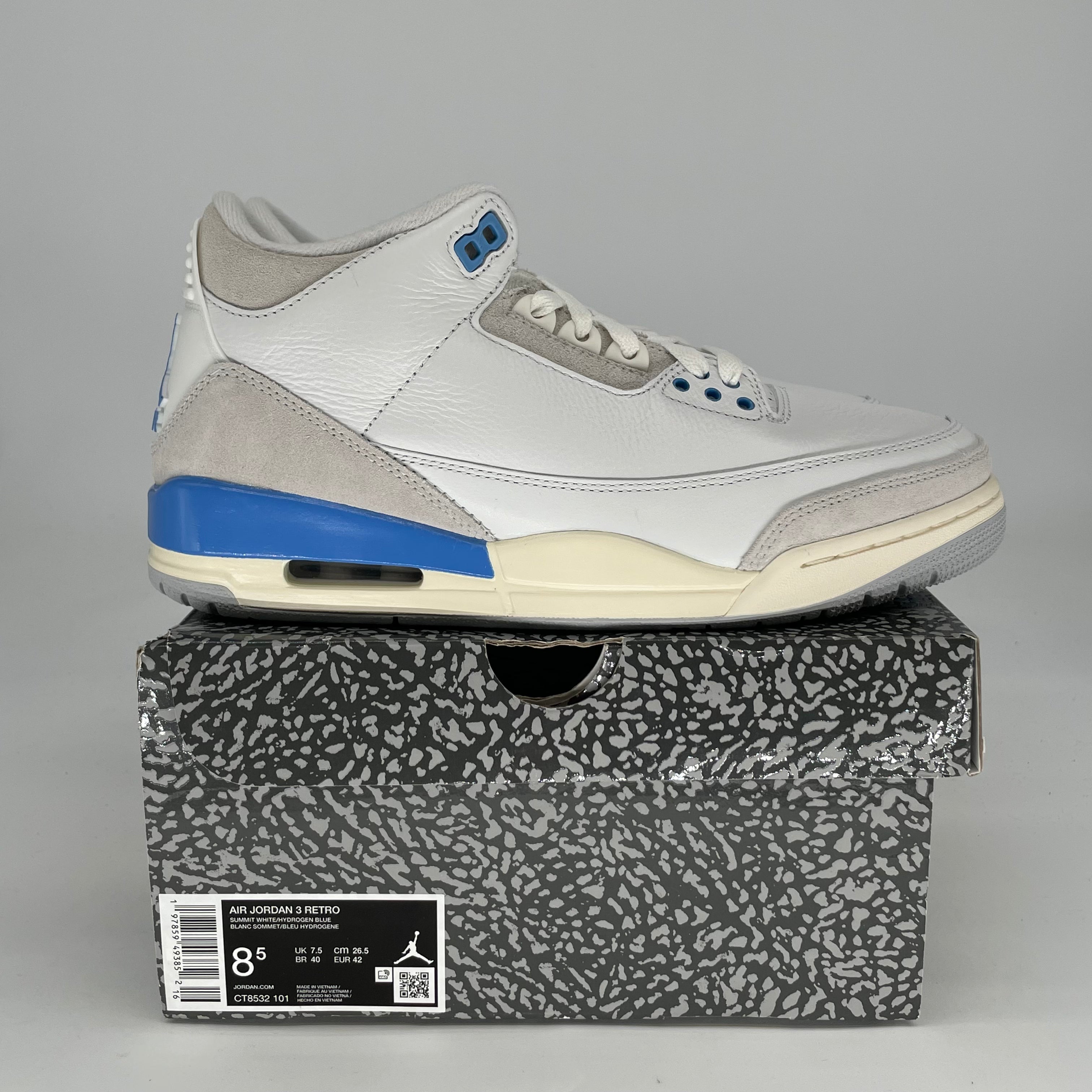 AIR JORDAN 3 LUCKY SHORTS CT8532-101 SIZE 8.5/10W