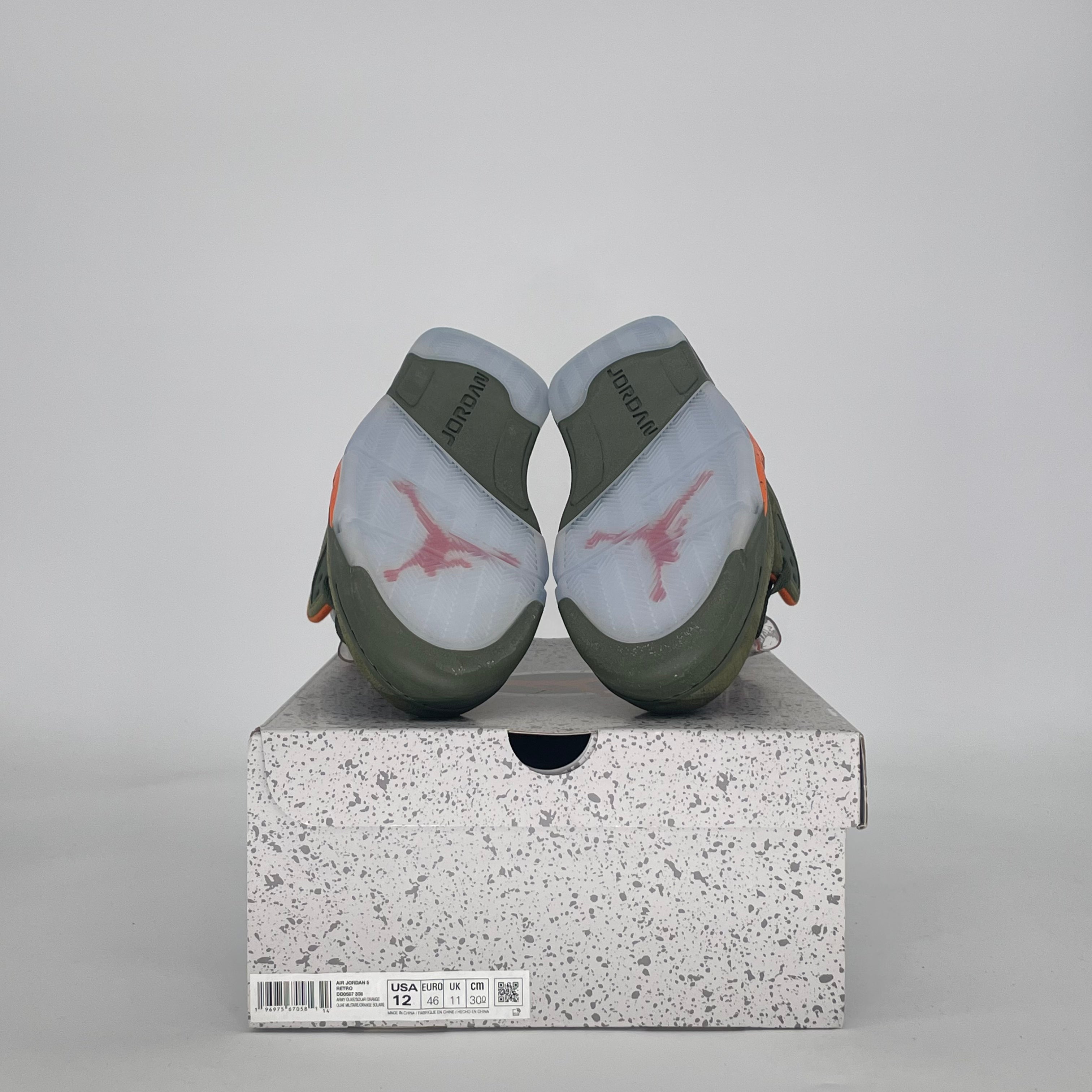 AIR JORDAN 5 OLIVE DD0587-308 SIZE 12/13.5W