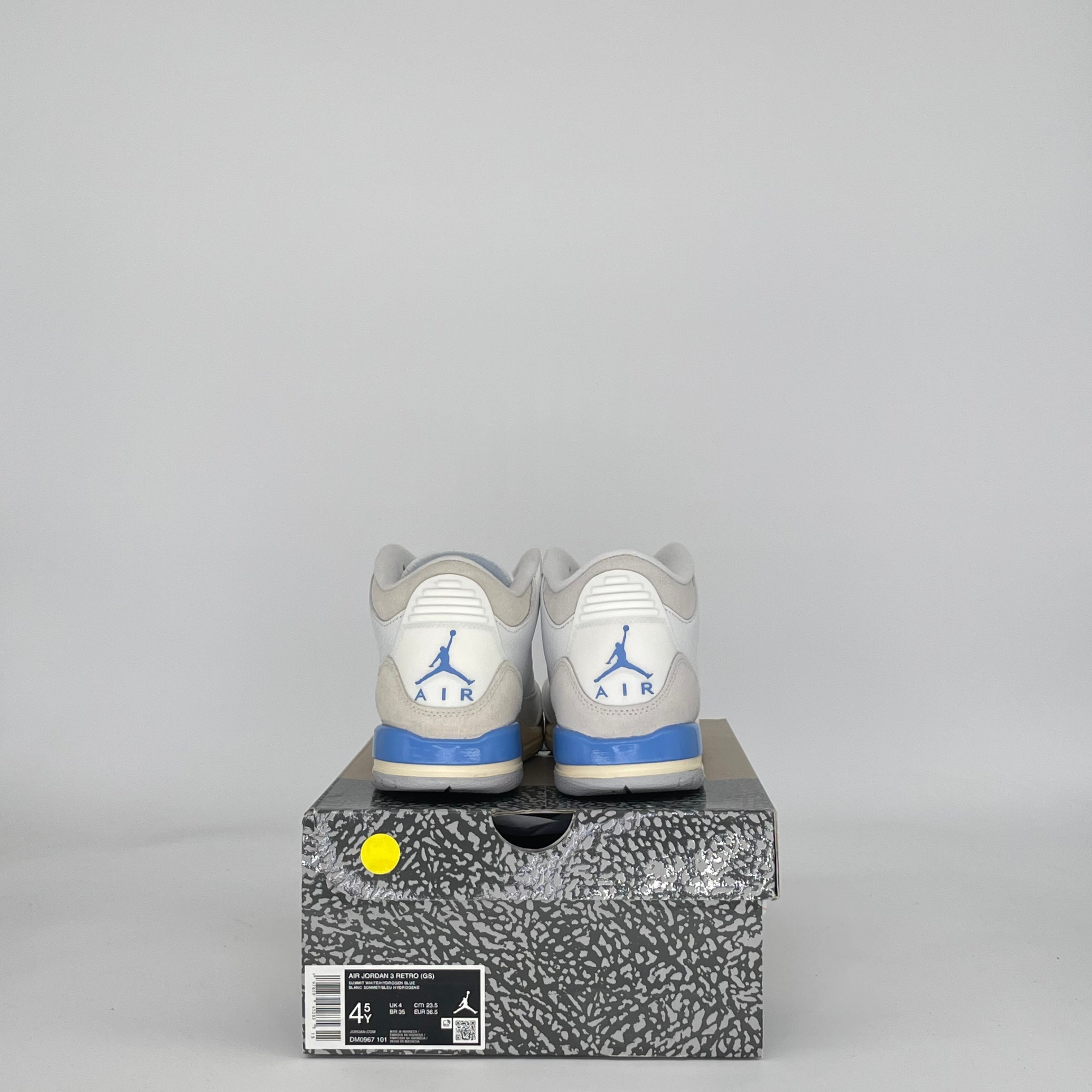 AIR JORDAN 3 LUCKY SHORTS DM0967-101 SIZE 4.5/6W GS