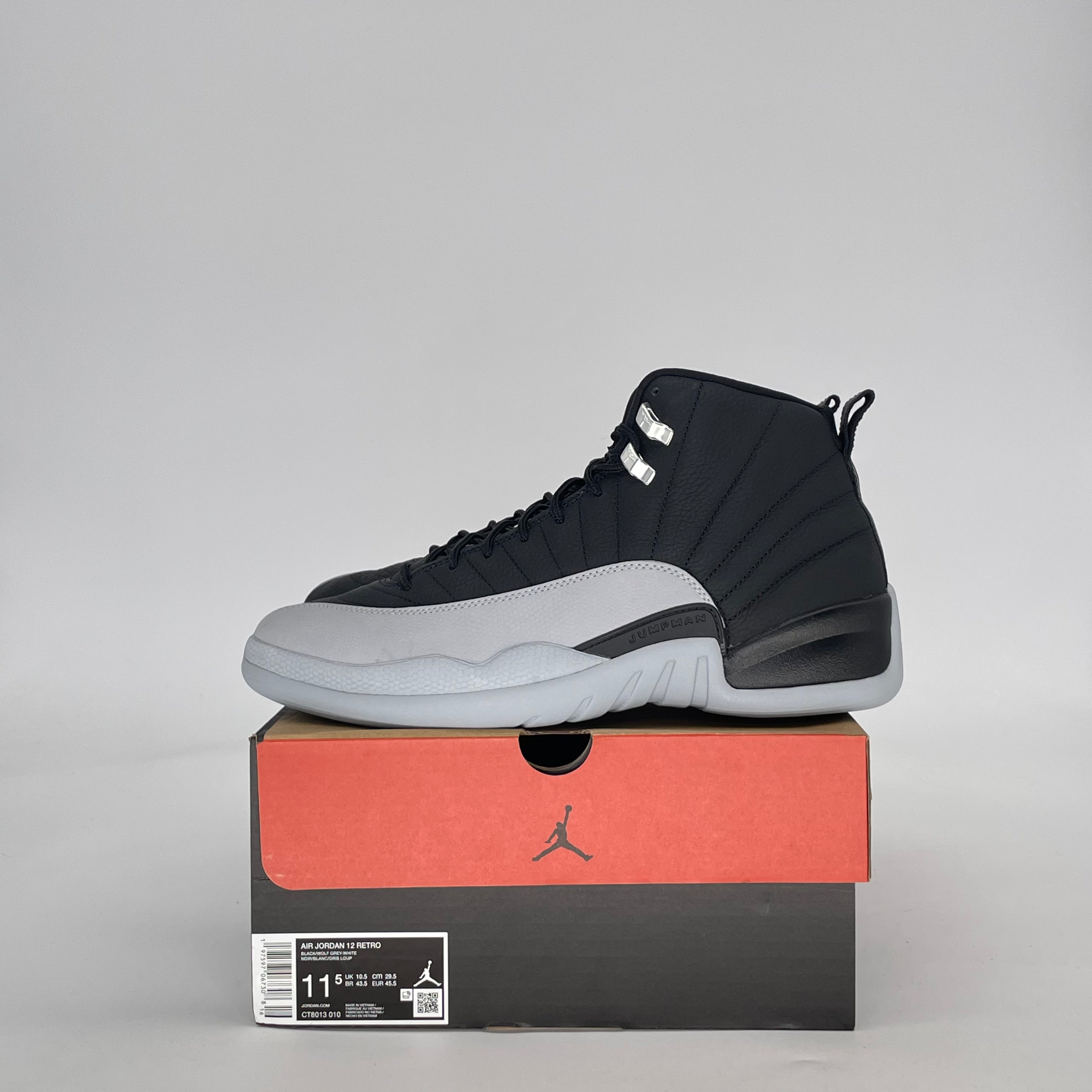 AIR JORDAN 12 BARONS CT8013-010 SIZE 11.5/13W
