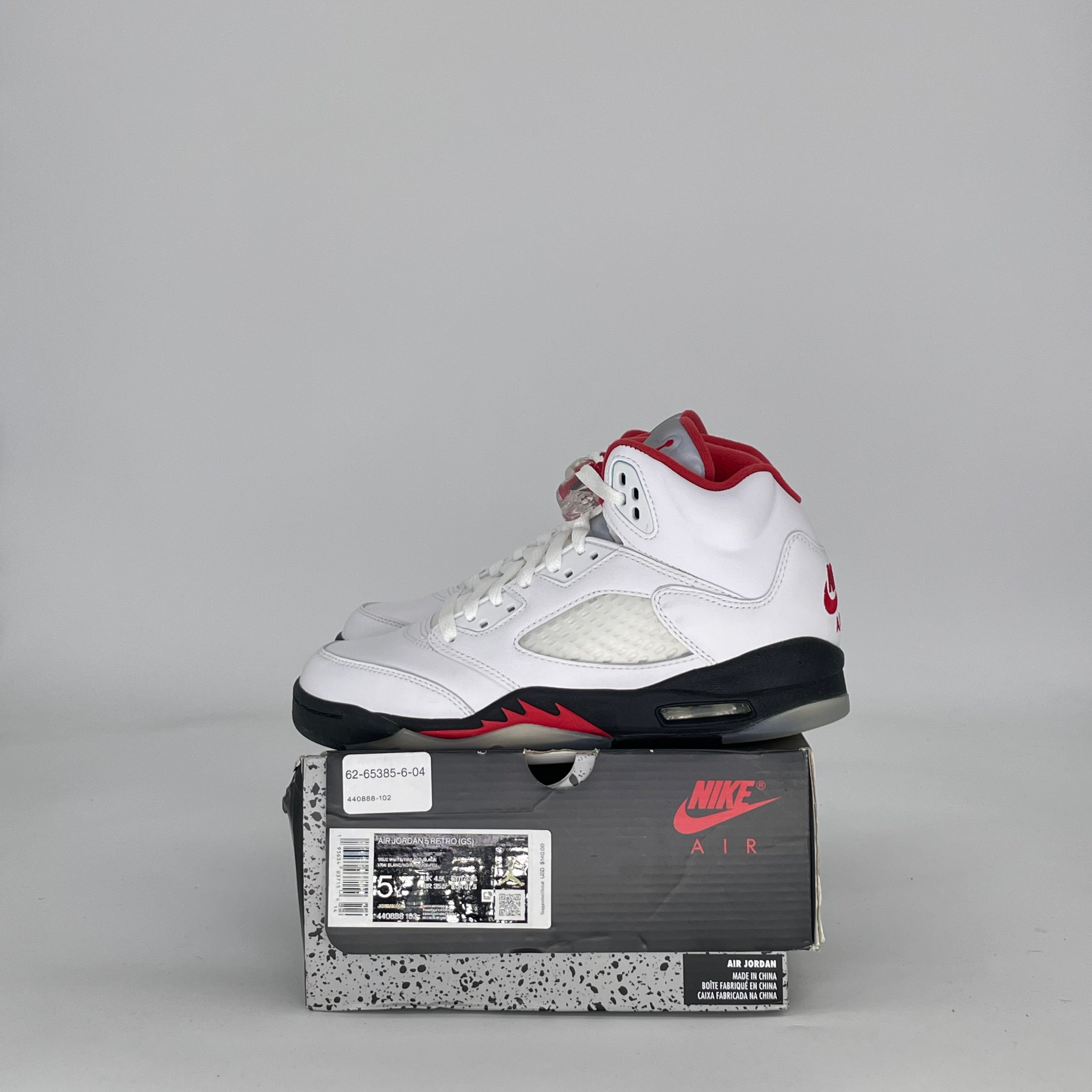 AIR JORDAN 5 FIRE RED SILVER TONGUE (2020) 440888-102 SIZE 5/6.5W GS