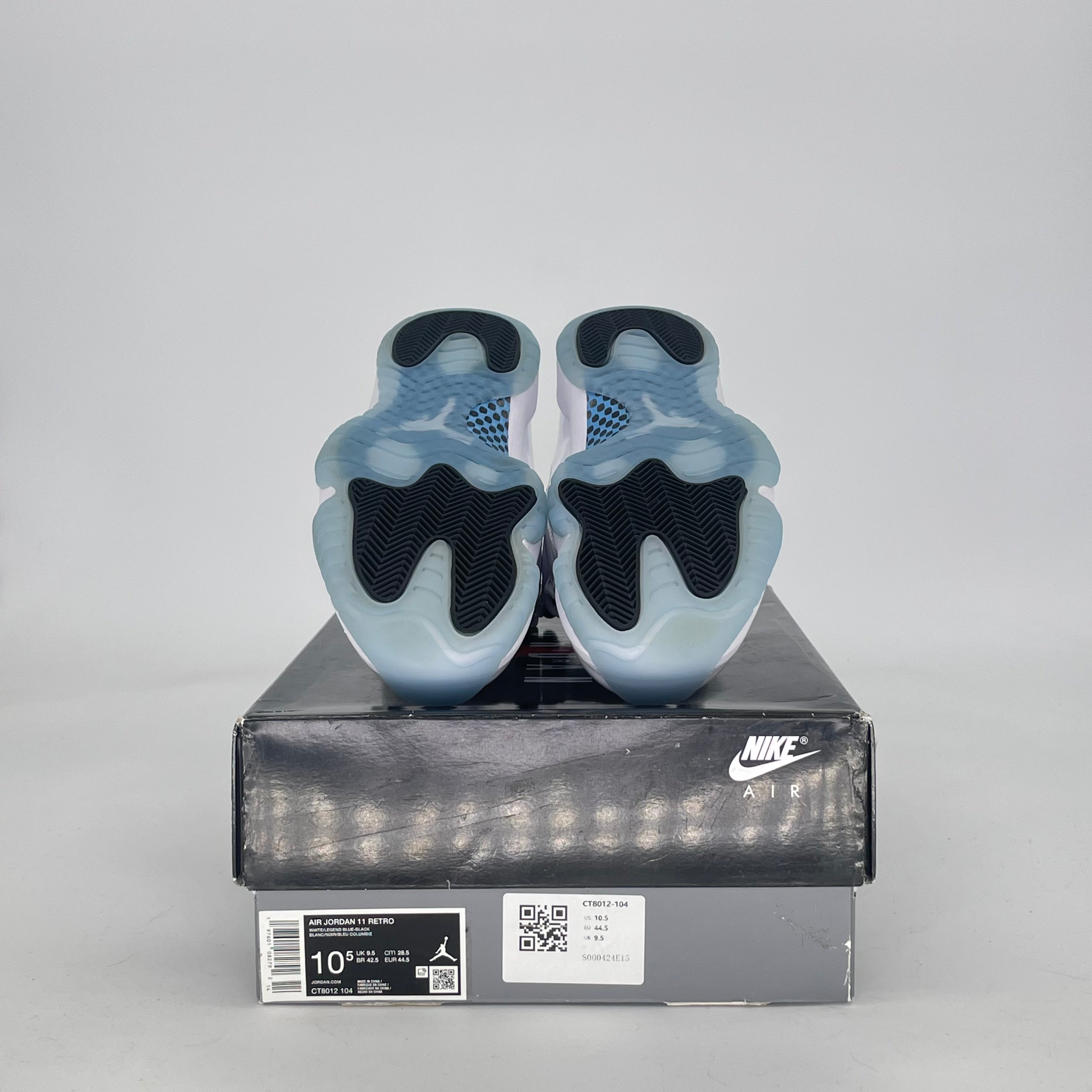 AIR JORDAN 11 LEGEND BLUE CT8012-104 SIZE 10.5/12W