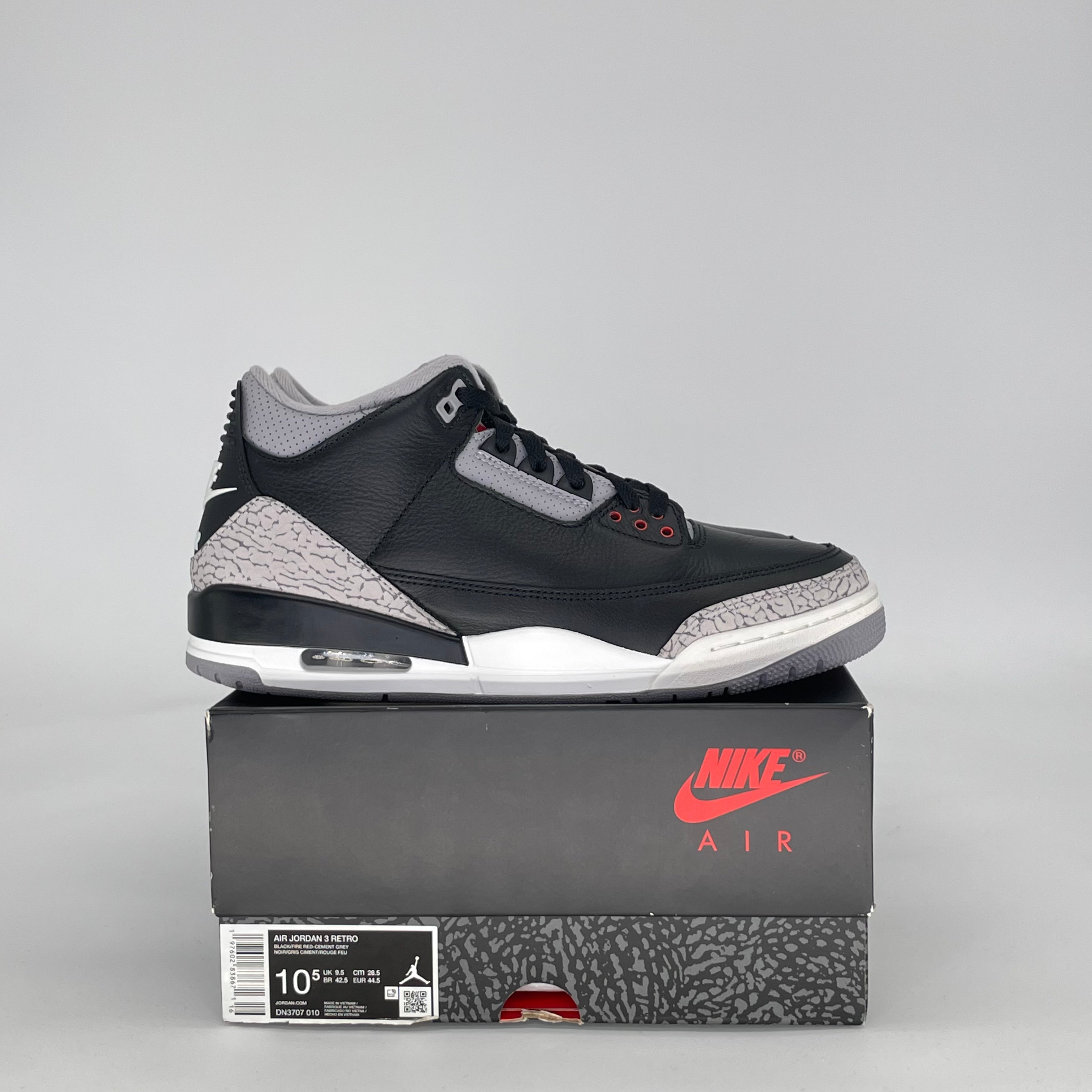 AIR JORDAN 3 BLACK CEMENT DN3707-010 SIZE 10.5/12W