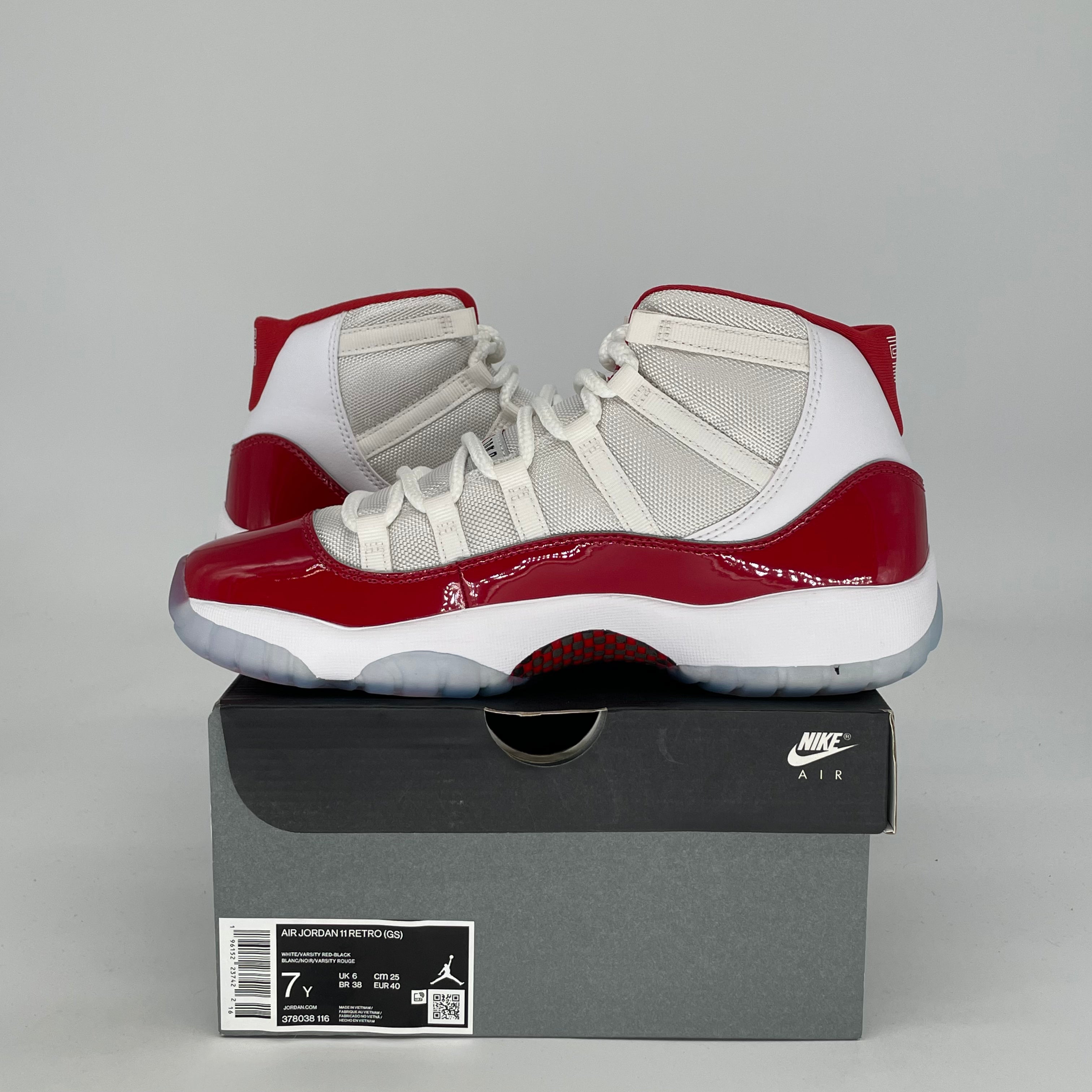 AIR JORDAN 11 CHERRY 378038-116 SIZE 7/8.5W