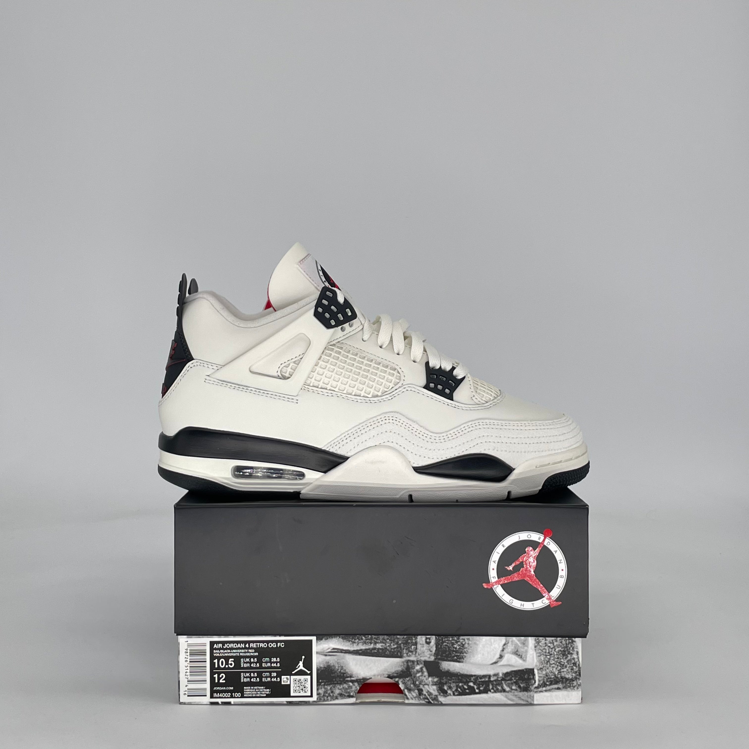 AIR JORDAN 4 FLIGHT CLUB IM4002-100 SIZE 10.5/12W