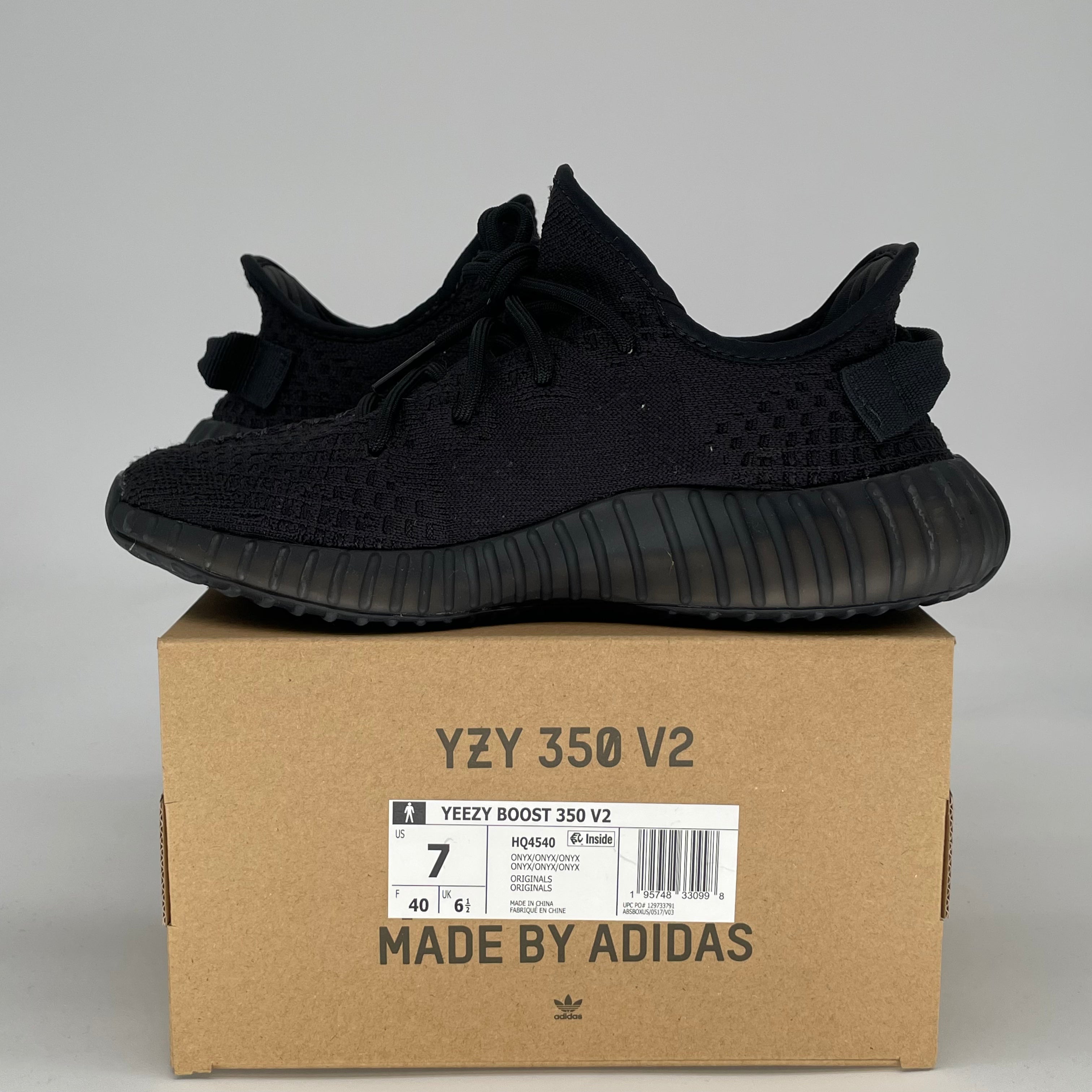 ADIDAS YEEZY 350 V2 ONYX HQ4540 SIZE 7/8.5W