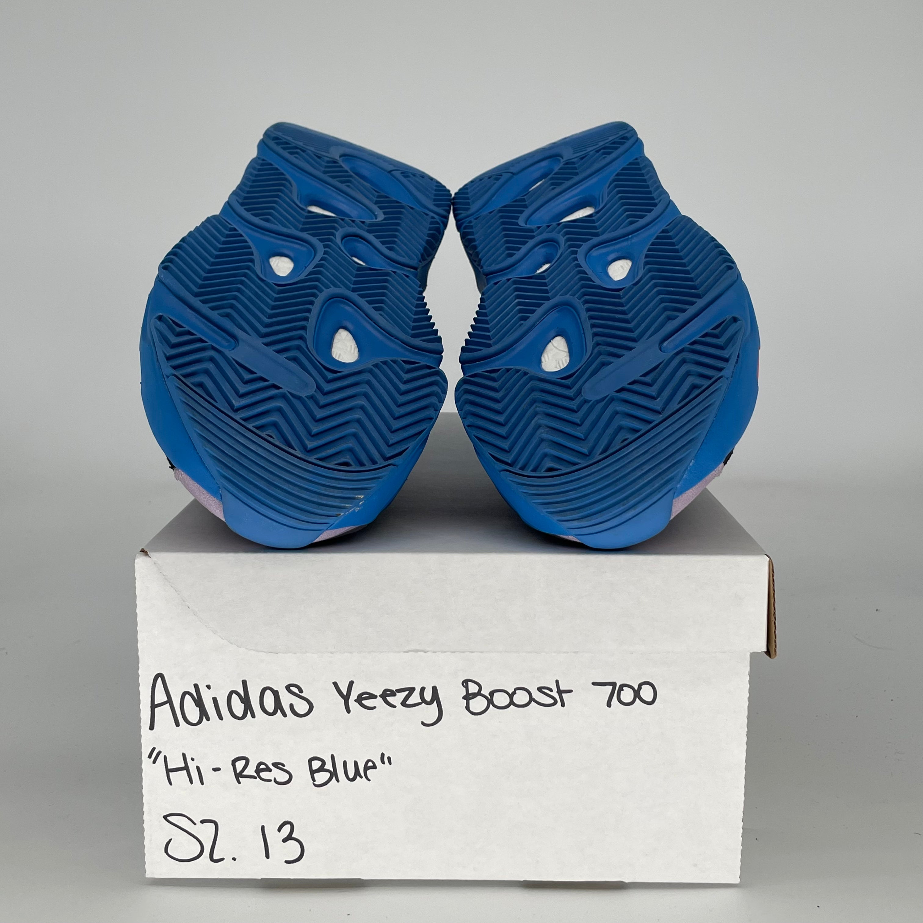 ADIDAS YEEZY 700 HI-RES BLUE HP6674 SIZE 13/14.5W