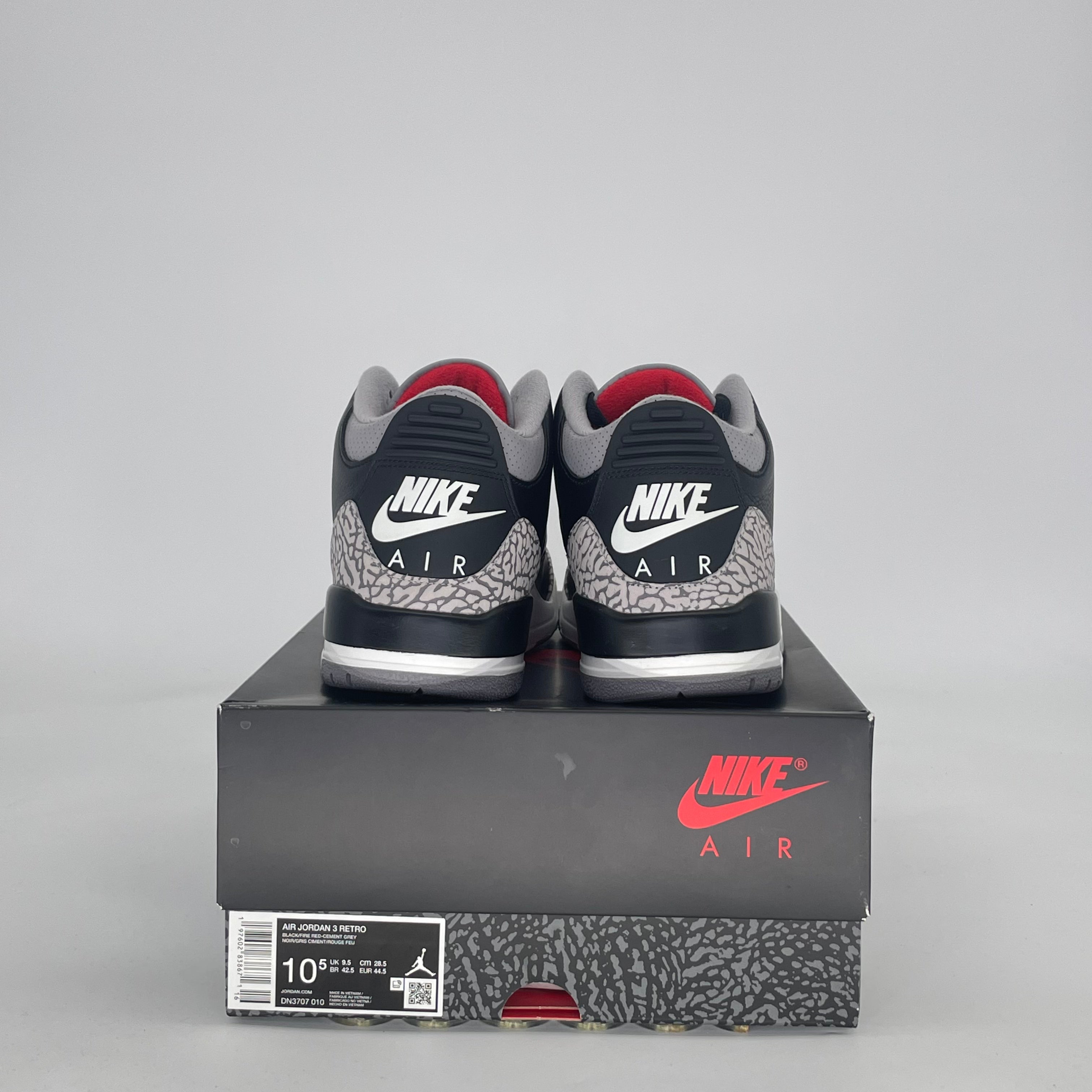 AIR JORDAN 3 BLACK CEMENT (2024) DN3707-010 SIZE 10.5/12W