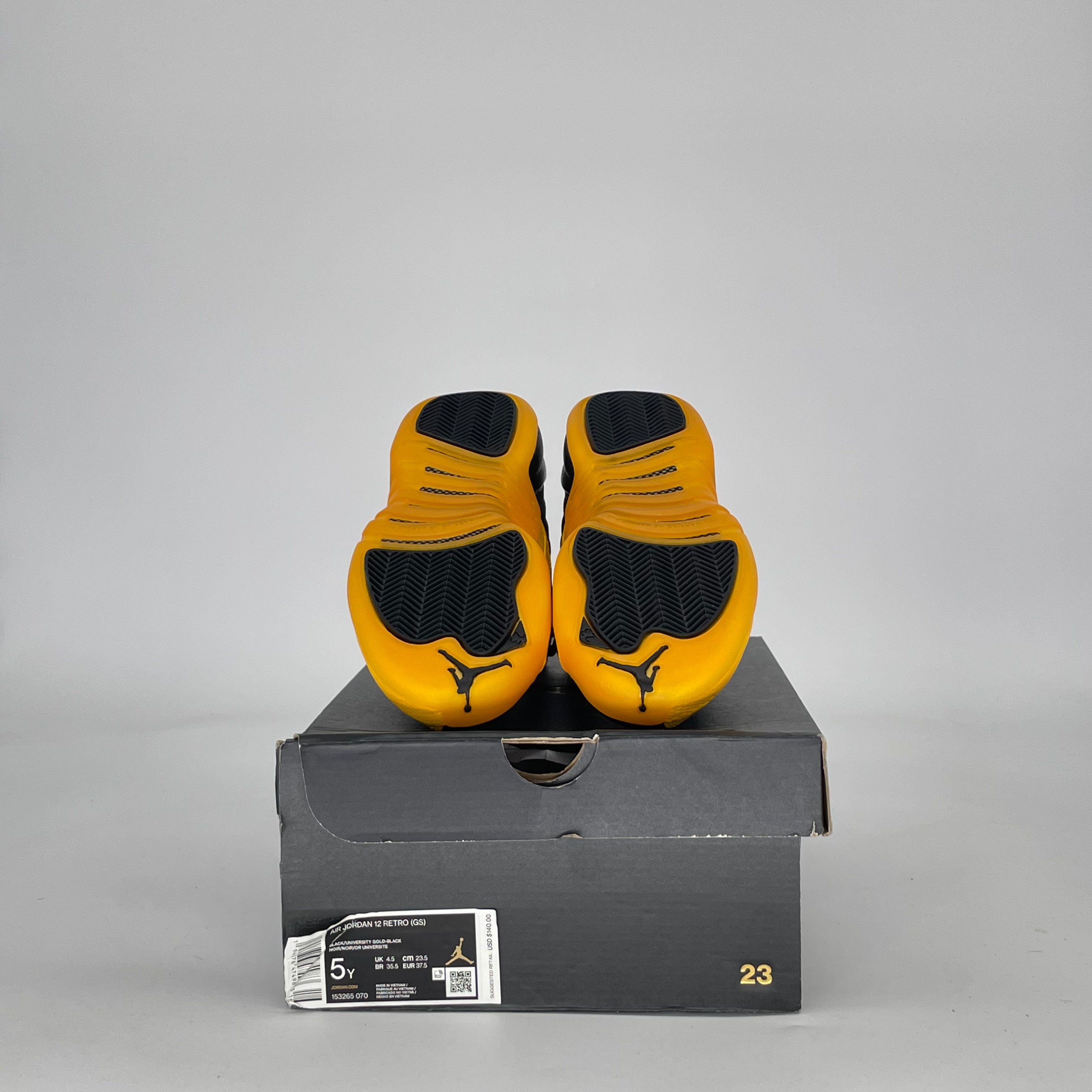 AIR JORDAN 12 BLACK UNIVERSITY GOLD 153265-070 SIZE 5/6.5W GS