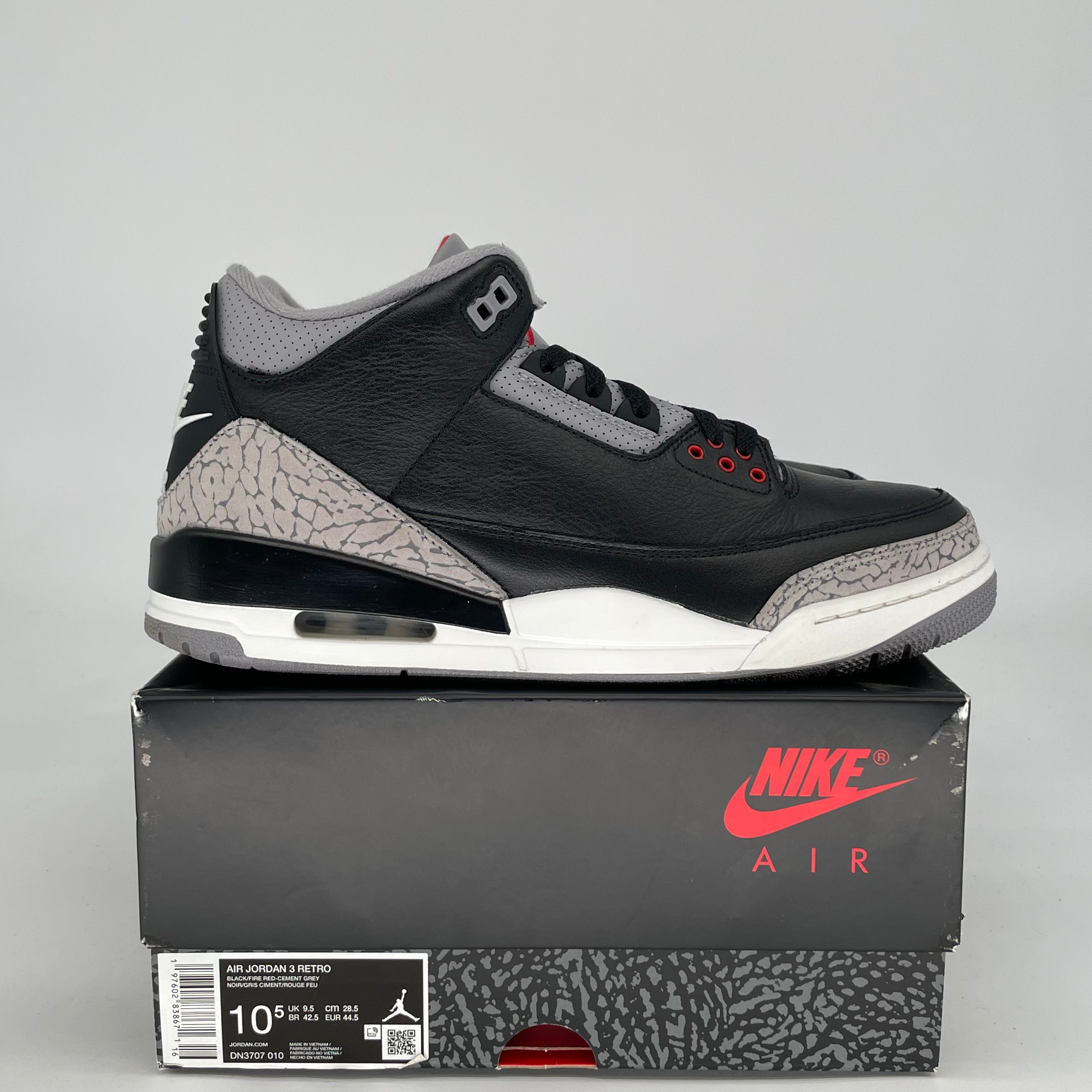 AIR JORDAN 3 BLACK CEMENT DN3707-010 SIZE 10.5/12W