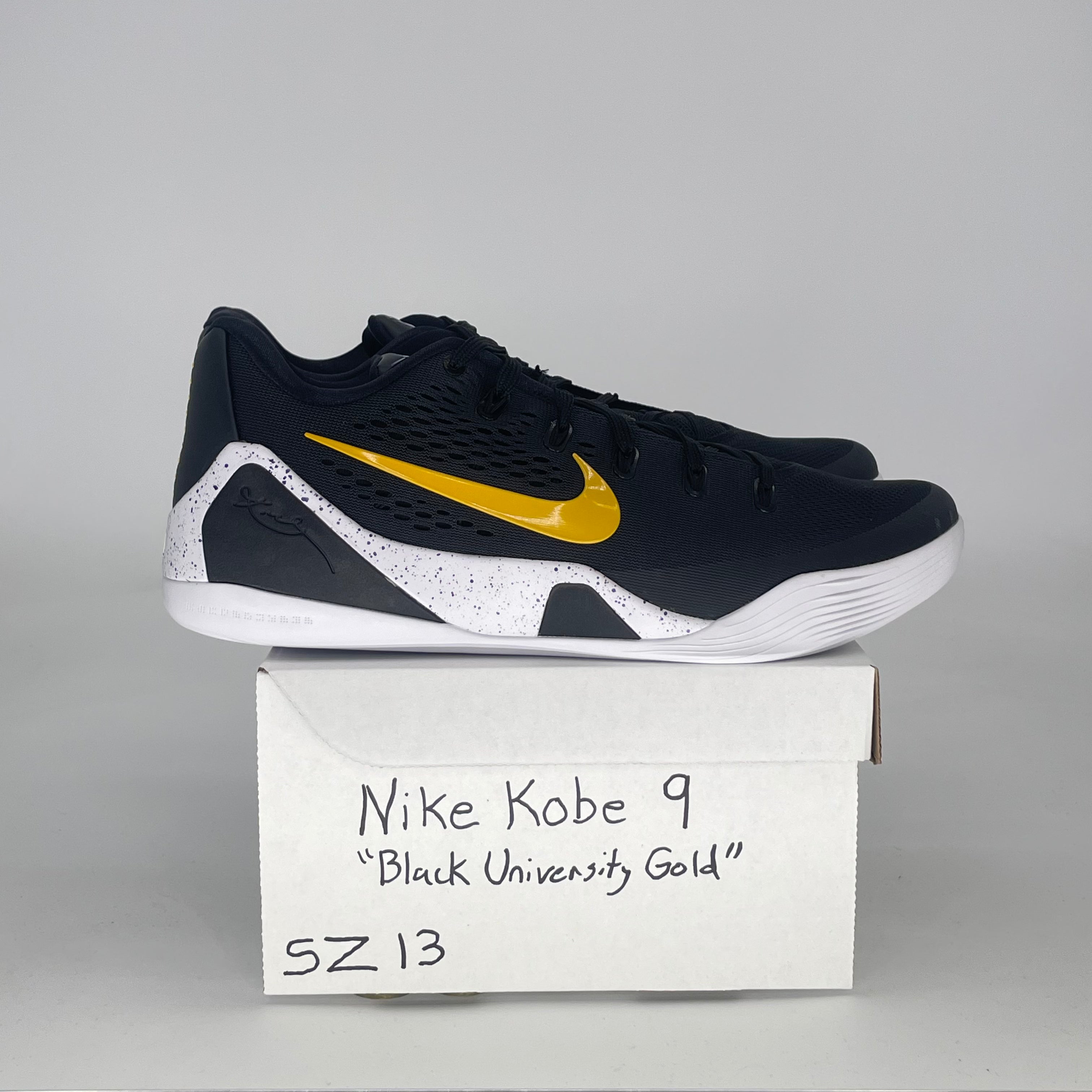 NIKE KOBE 9 EM LOW PROTRO BLACK UNIVERSITY GOLD IH1401-002 SIZE 13/14.5W