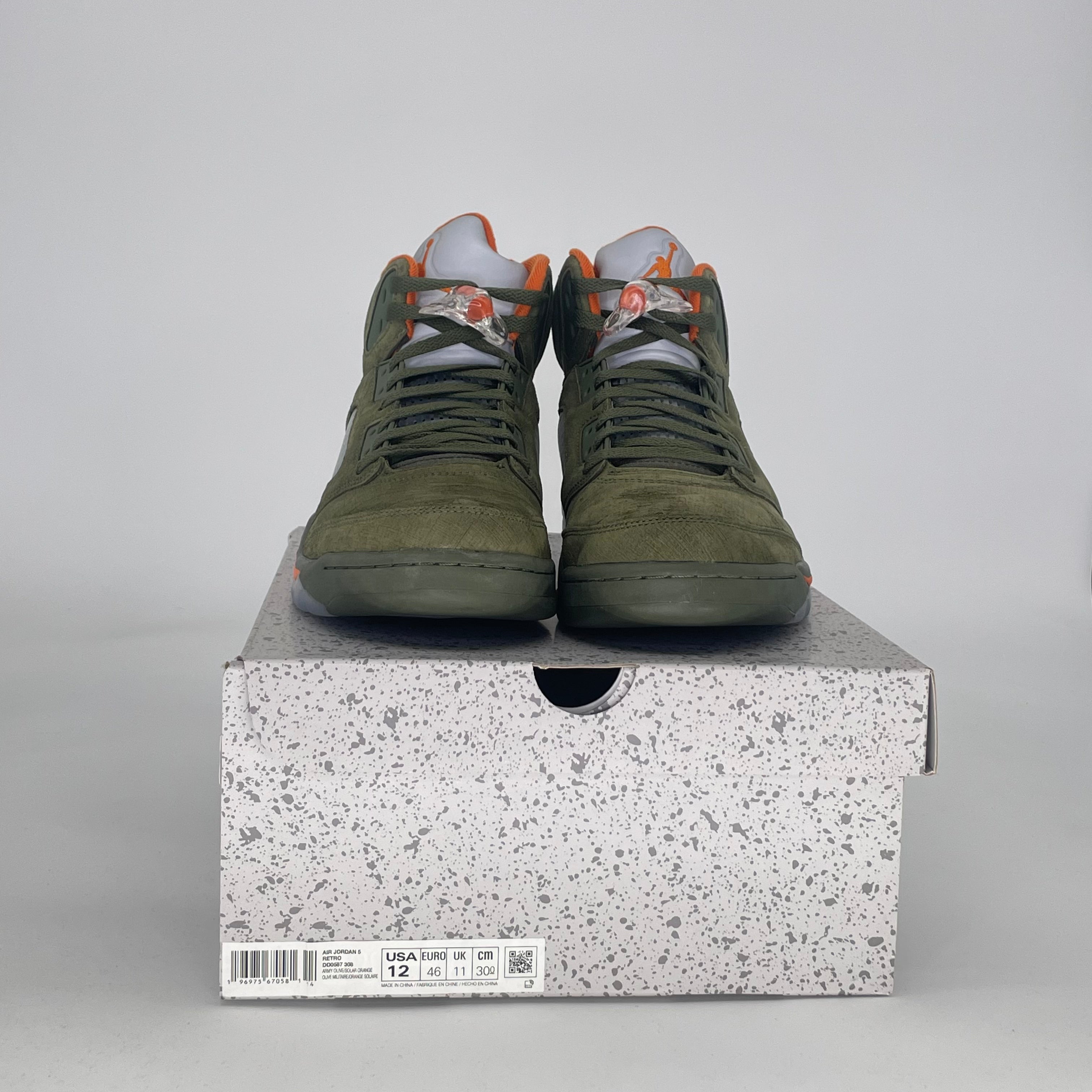 AIR JORDAN 5 OLIVE DD0587-308 SIZE 12/13.5W