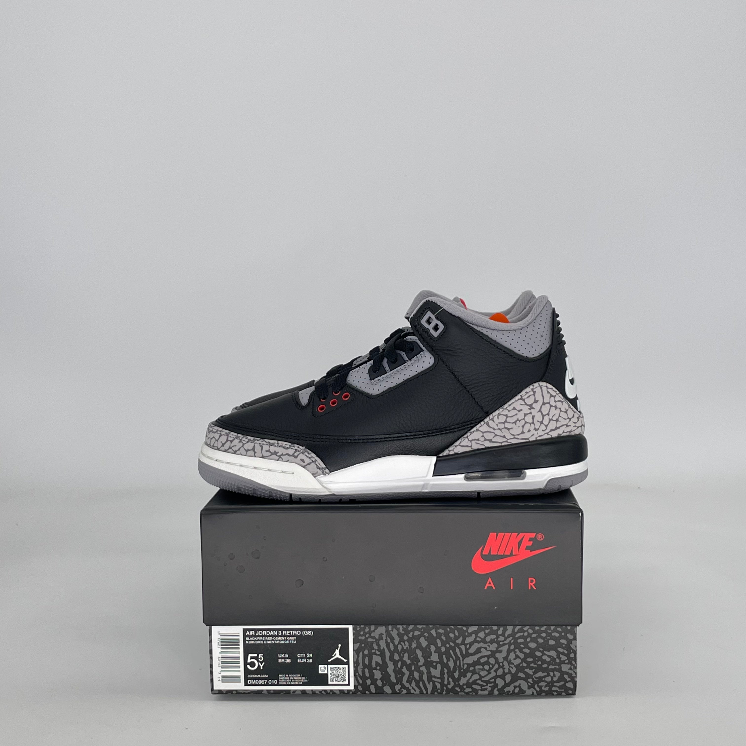 AIR JORDAN 3 BLACK CEMENT (2024) DM0967-010 SIZE 5.5/7W GS