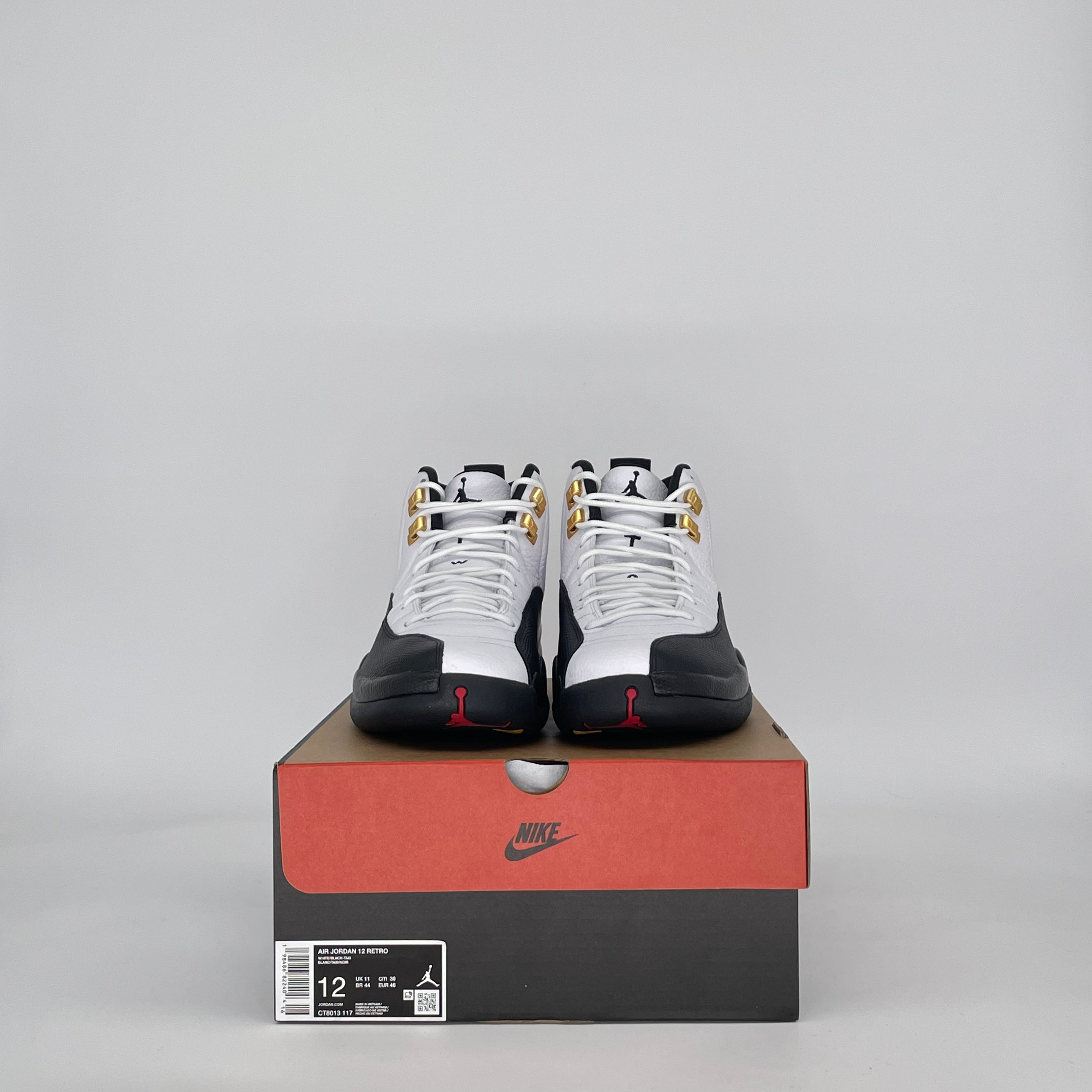 AIR JORDAN 12 TAXI CT8013-117 SIZE 12/13.5W