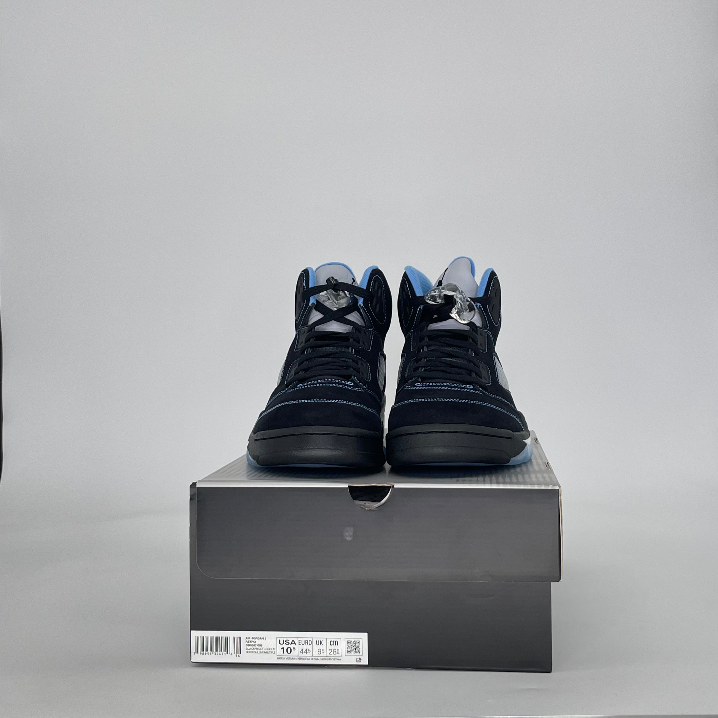 AIR JORDAN 5 BLACK UNIVERSITY BLUE DD0587-008 SIZE 10.5/12W