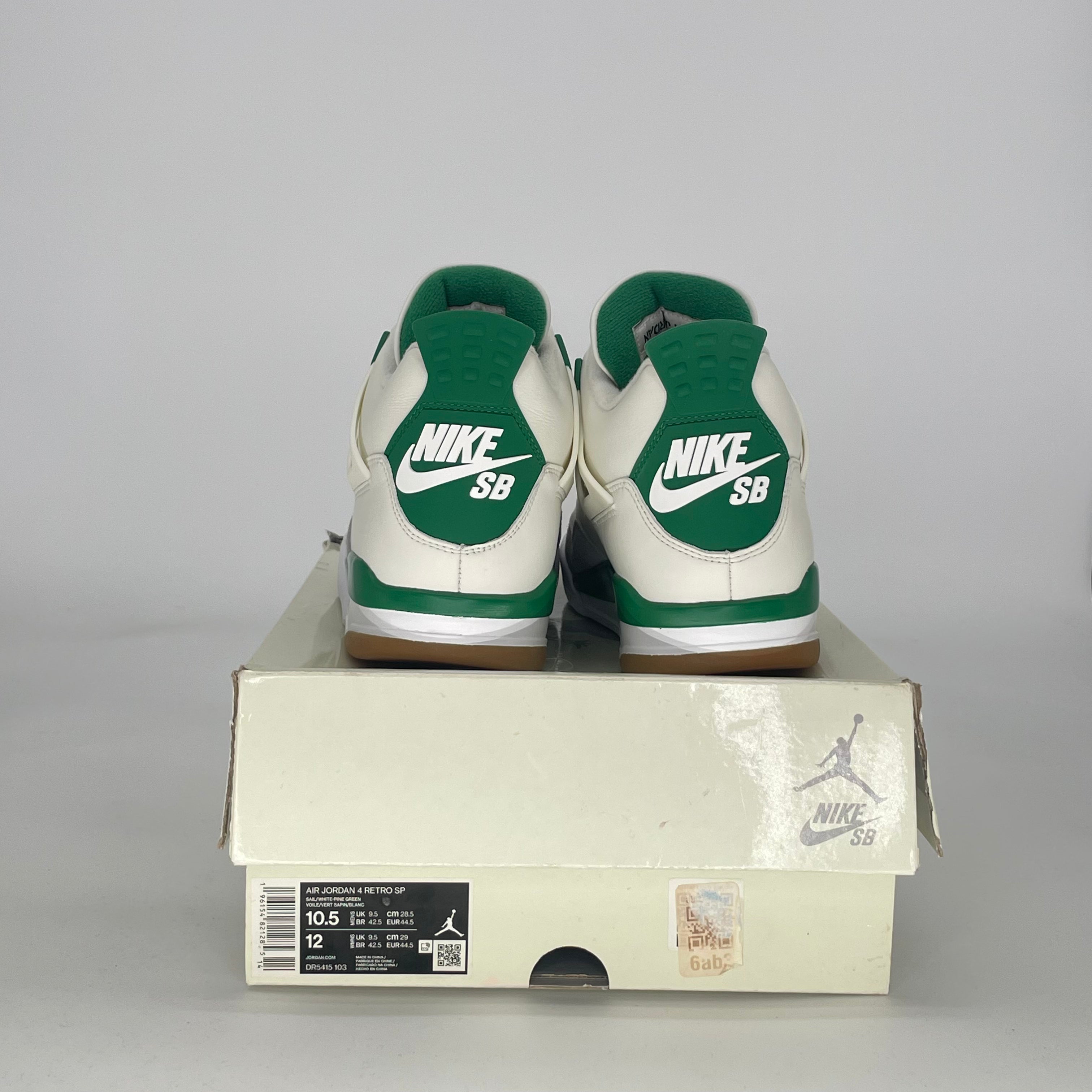 AIR JORDAN 4 SB PINE GREEN DR5415-103 SIZE 10.5/12W