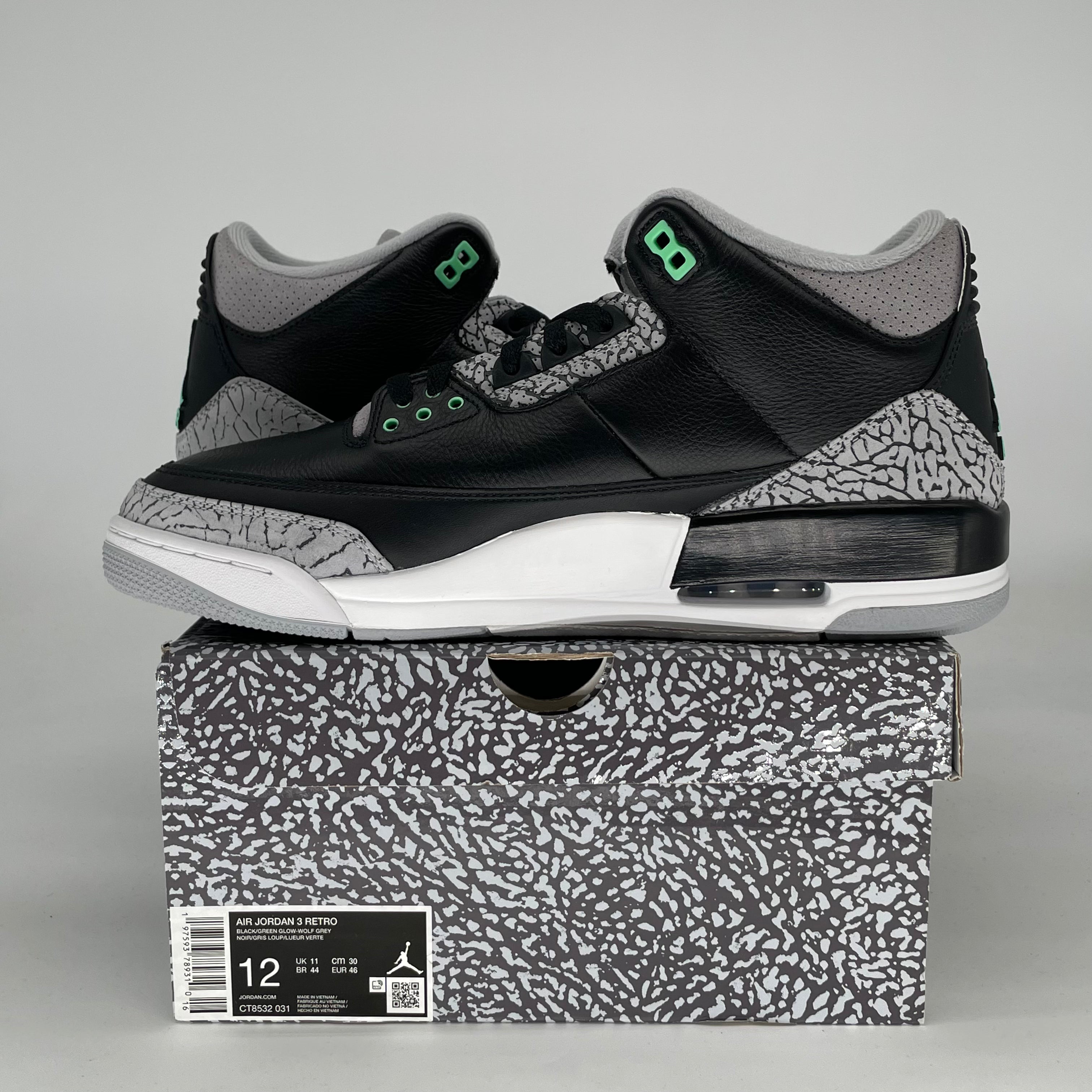 AIR JORDAN 3 GREEN GLOW CT8532-031 SIZE SIZE 12/13.5W