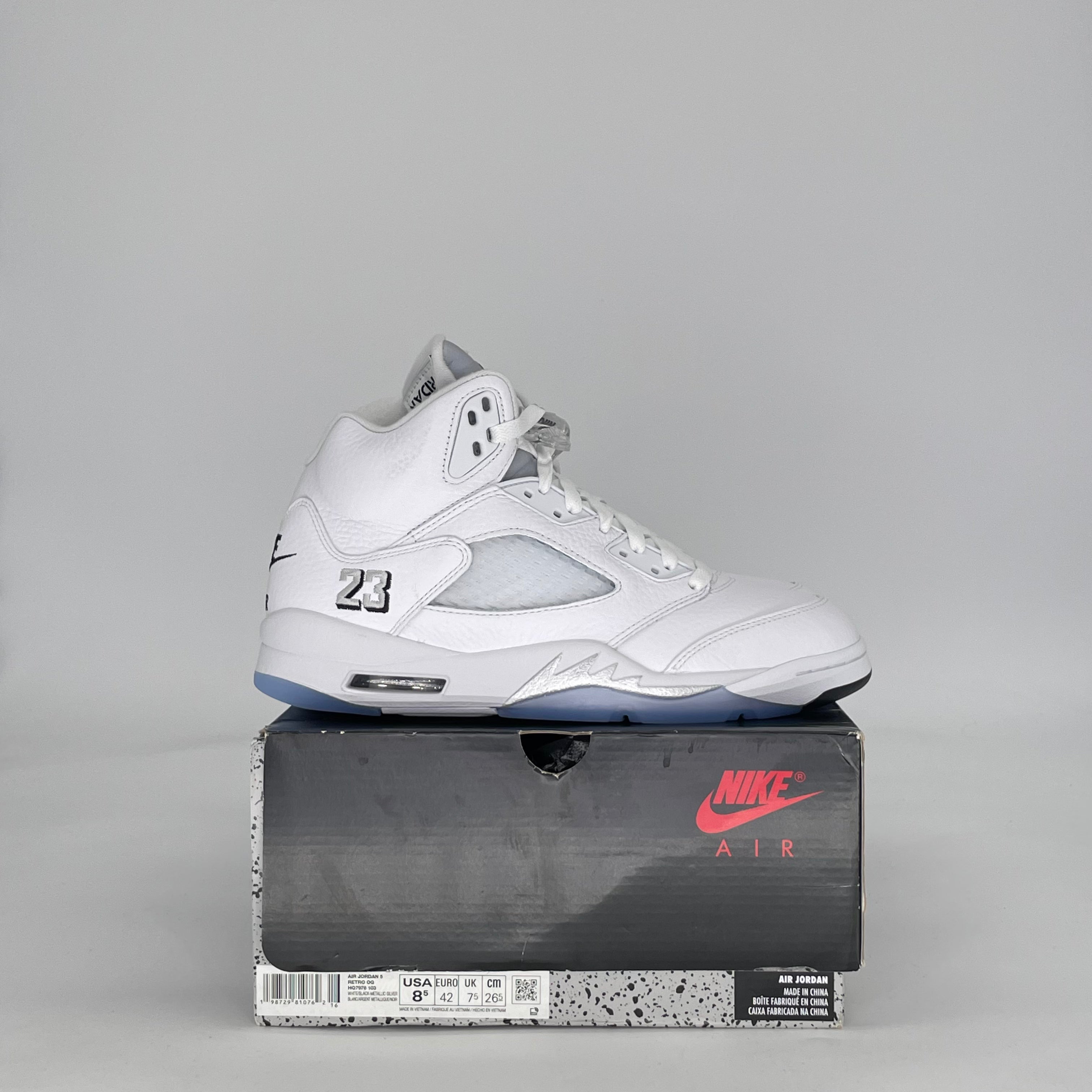 AIR JORDAN 5 WHITE METALLIC HQ7978-103 SIZE 8.5/10W