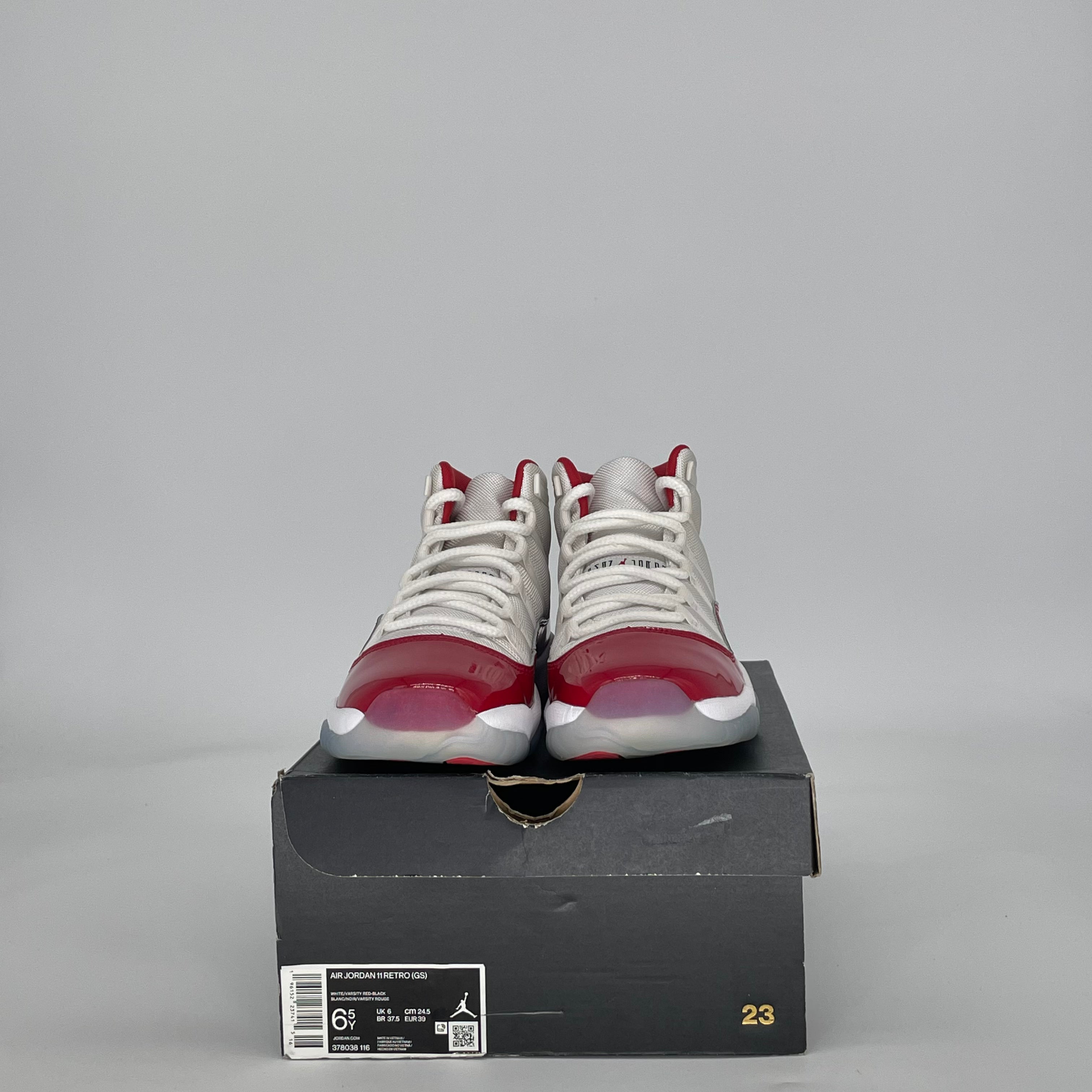 AIR JORDAN 11 CHERRY (2022) 378038-116 SIZE 6.5/8W GS