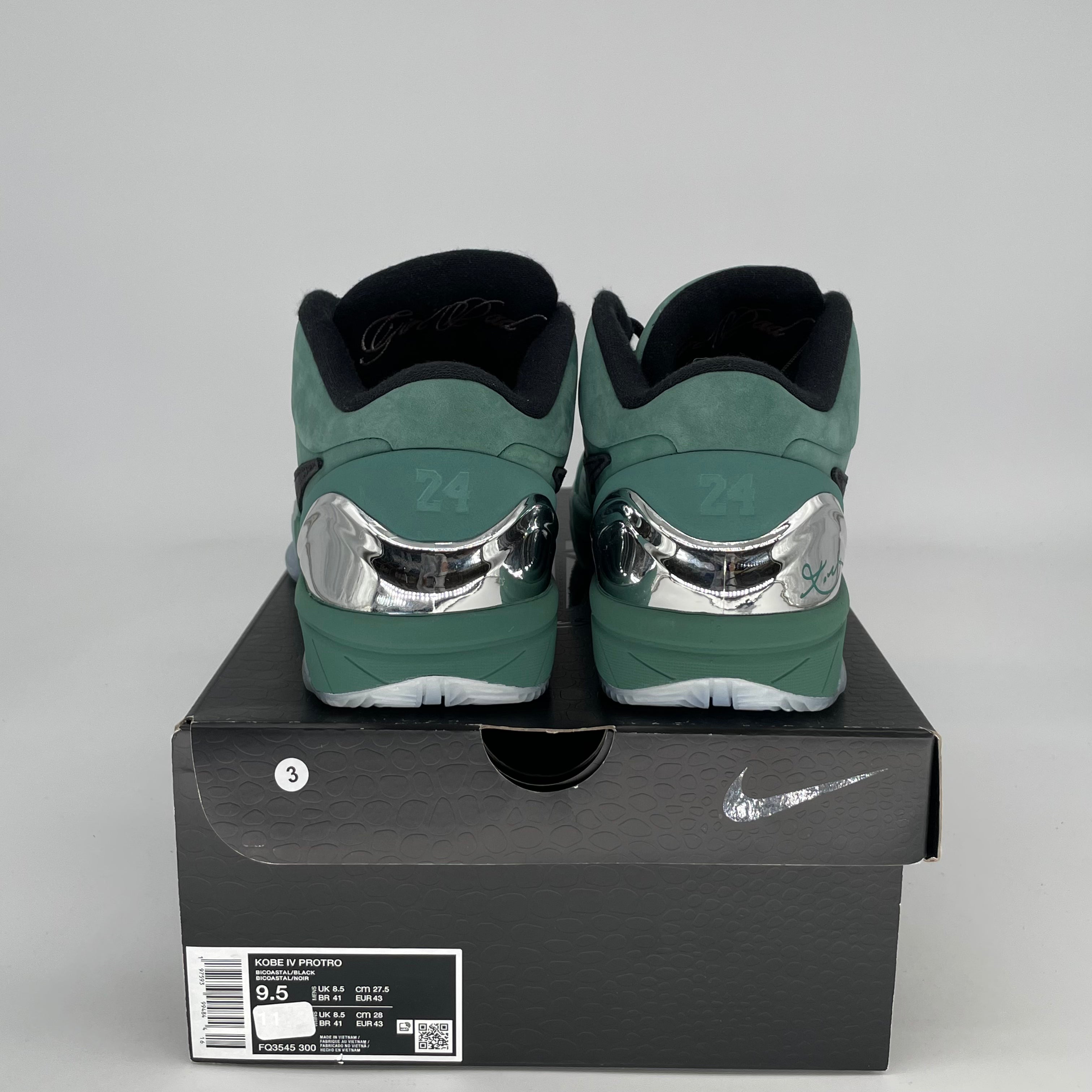 NIKE KOBE 4 PROTRO GIRL DAD FQ3545-300 SIZE 9.5/11W