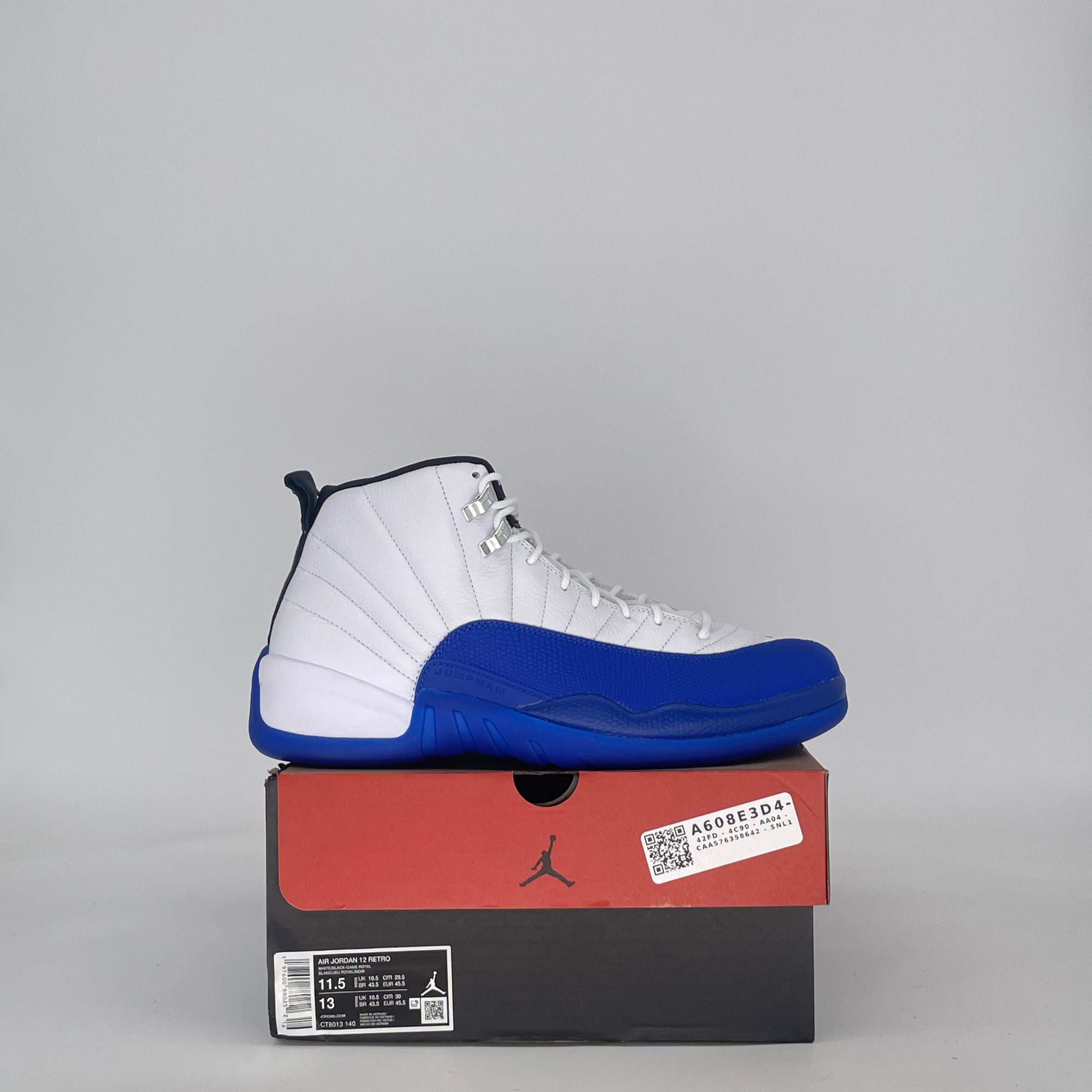 AIR JORDAN 12 BLUEBERRY CT8013-140 SIZE 11.5/13W
