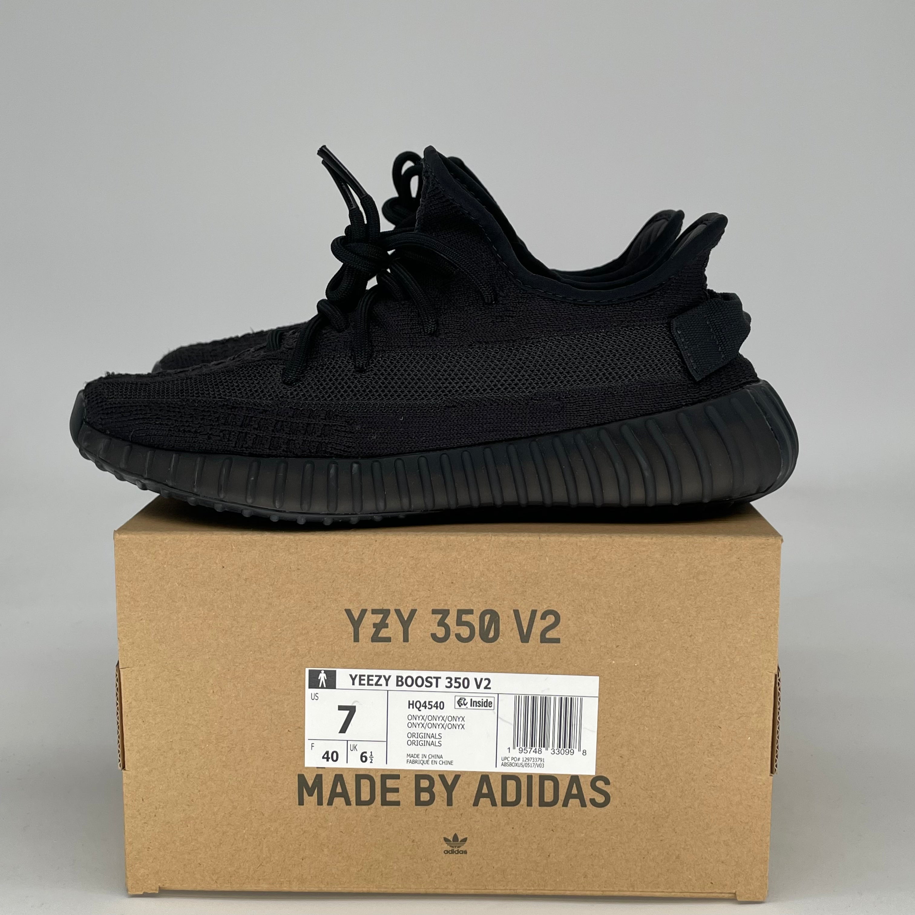 ADIDAS YEEZY 350 V2 ONYX HQ4540 SIZE 7/8.5W