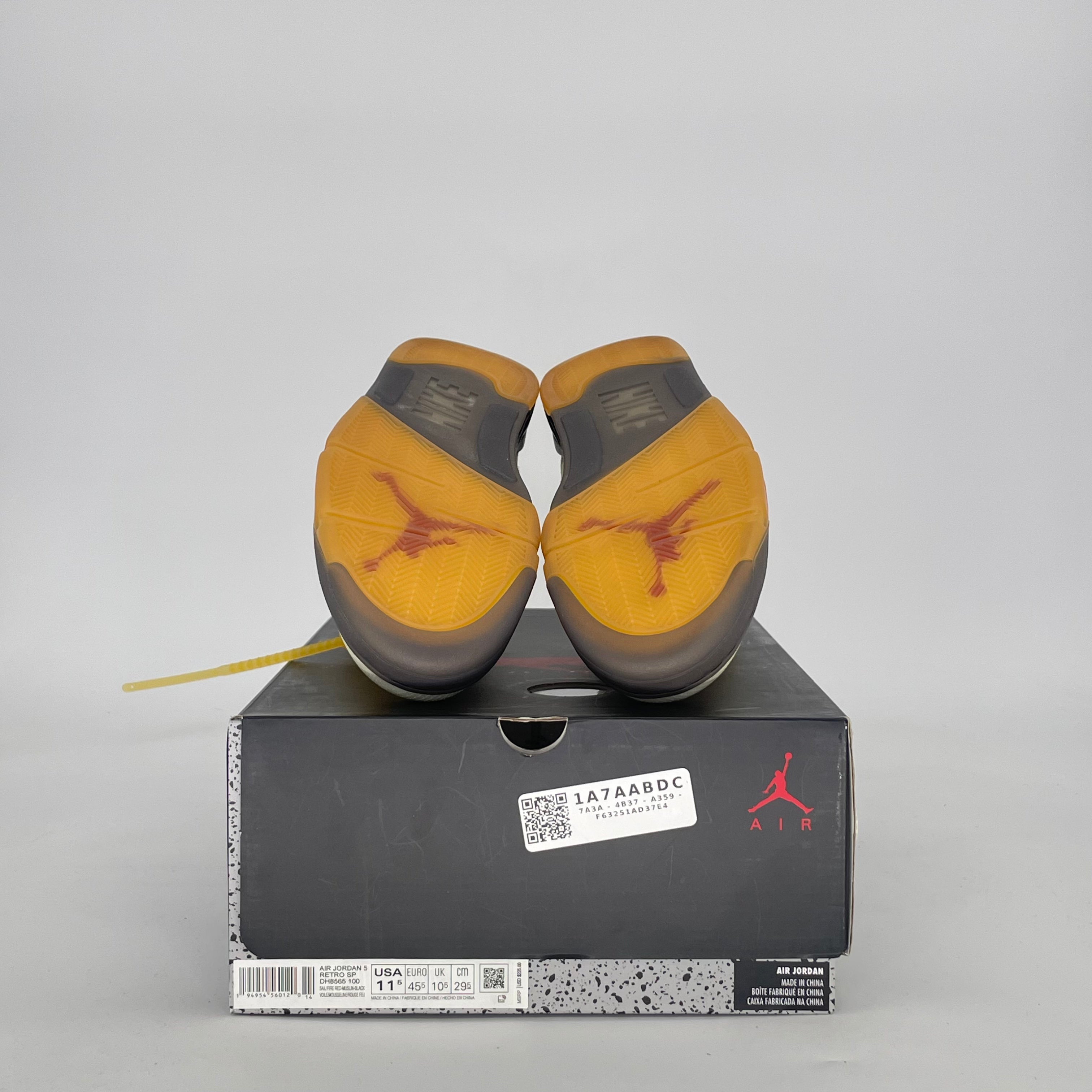 AIR JORDAN 5 OFF-WHITE SAIL DH8565-100 SIZE 11.5/13W