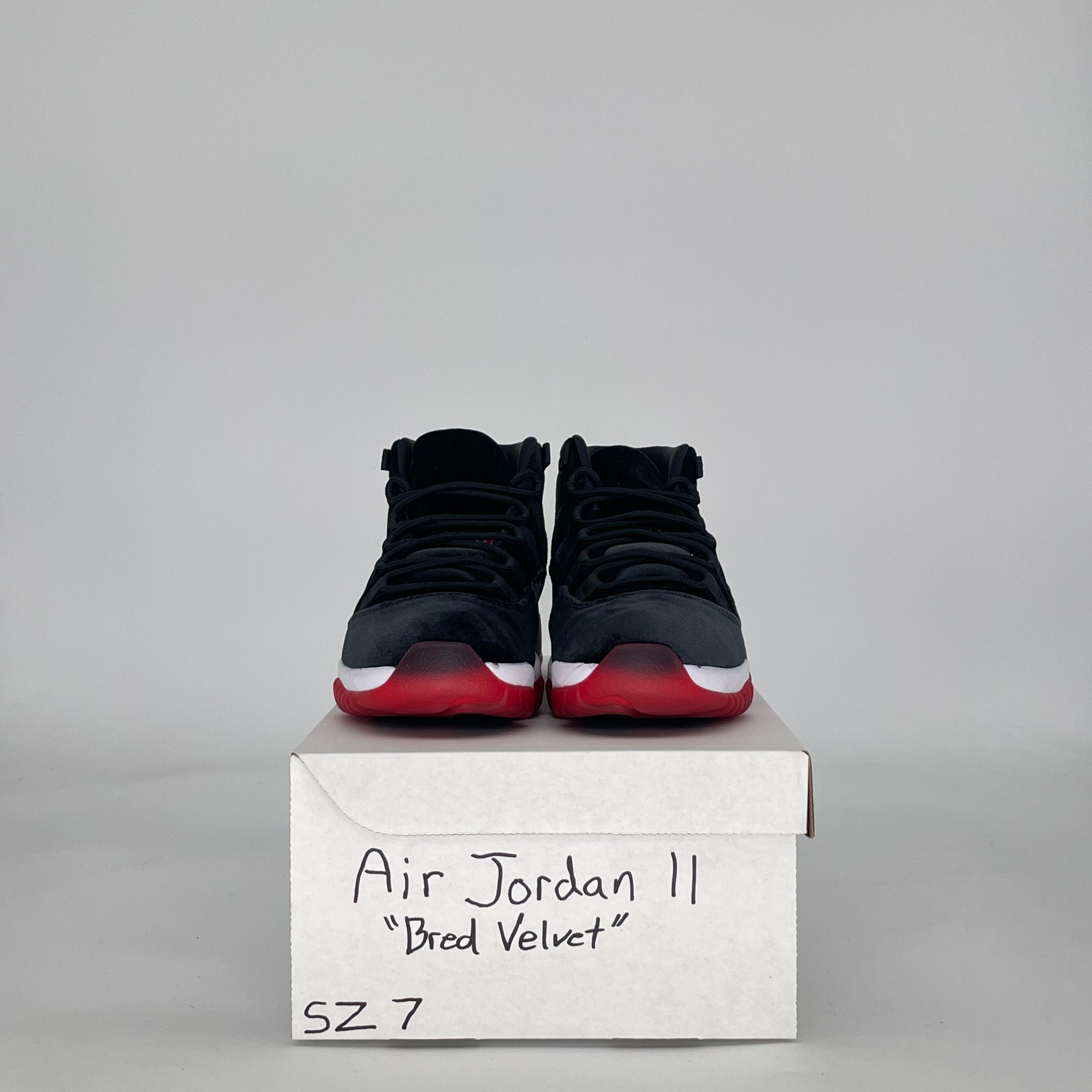 AIR JORDAN 11 BRED VELVET DB5457-061 SIZE 7/8.5W GS