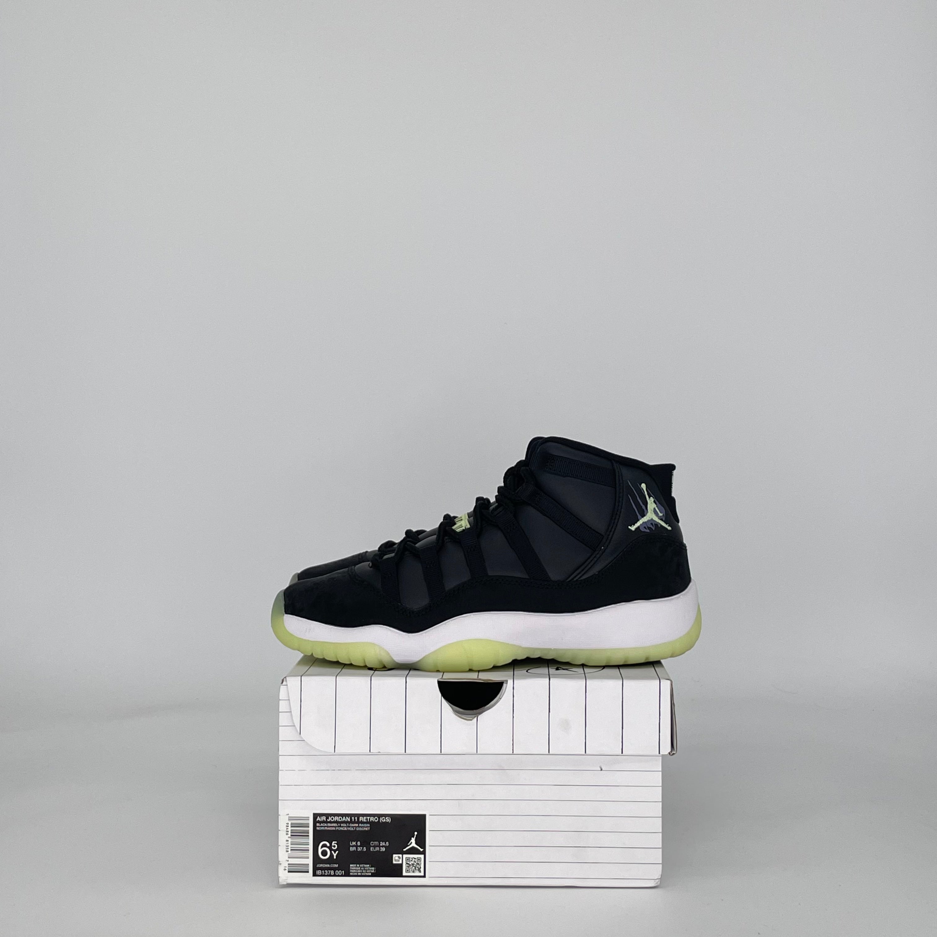 AIR JORDAN 11 BLACK BARELY VOLT IB1378-001 SIZE 6.5/8W GS