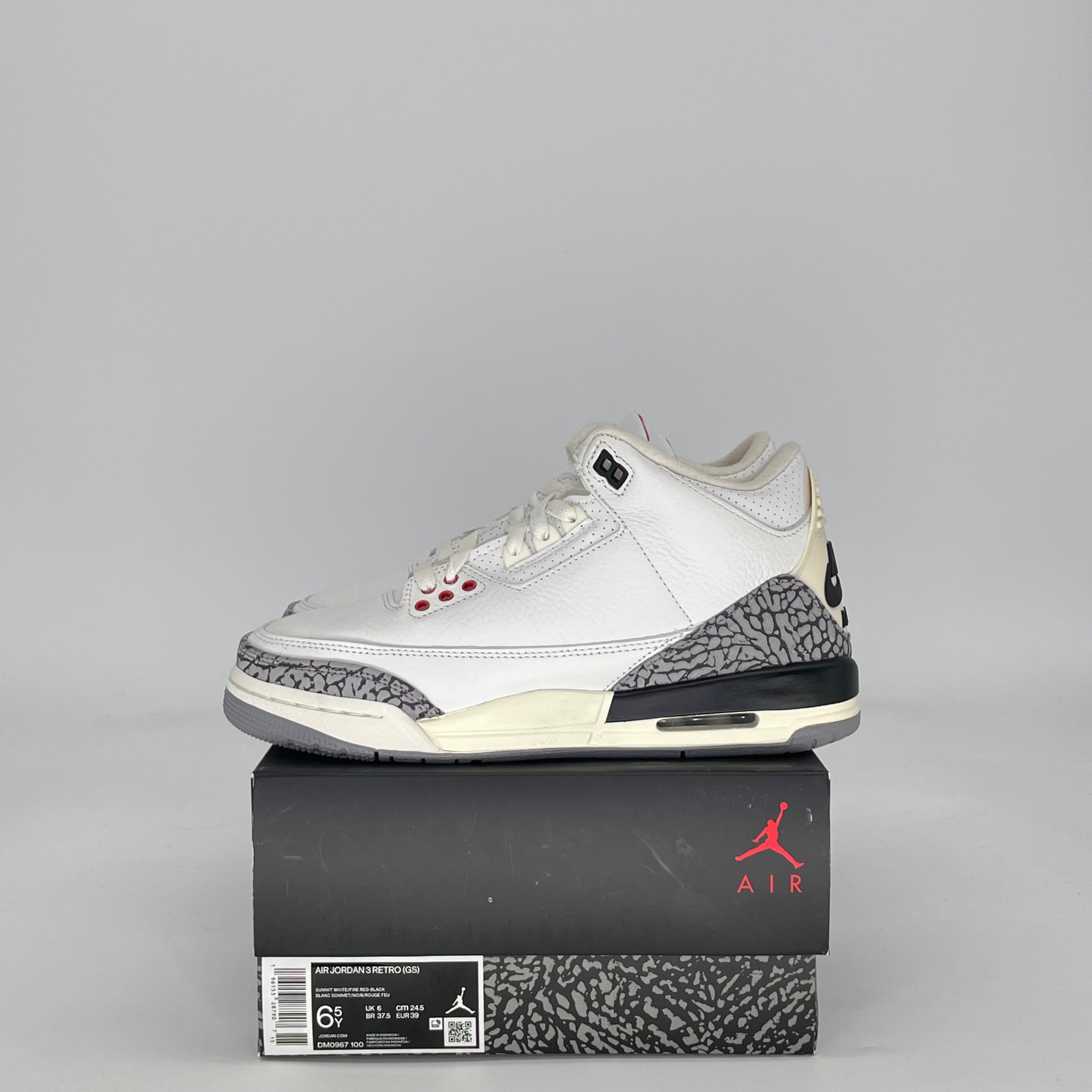 AIR JORDAN 3 WHITE CEMENT REIMAGINED DM0967-100 SIZE 6.5/8W GS