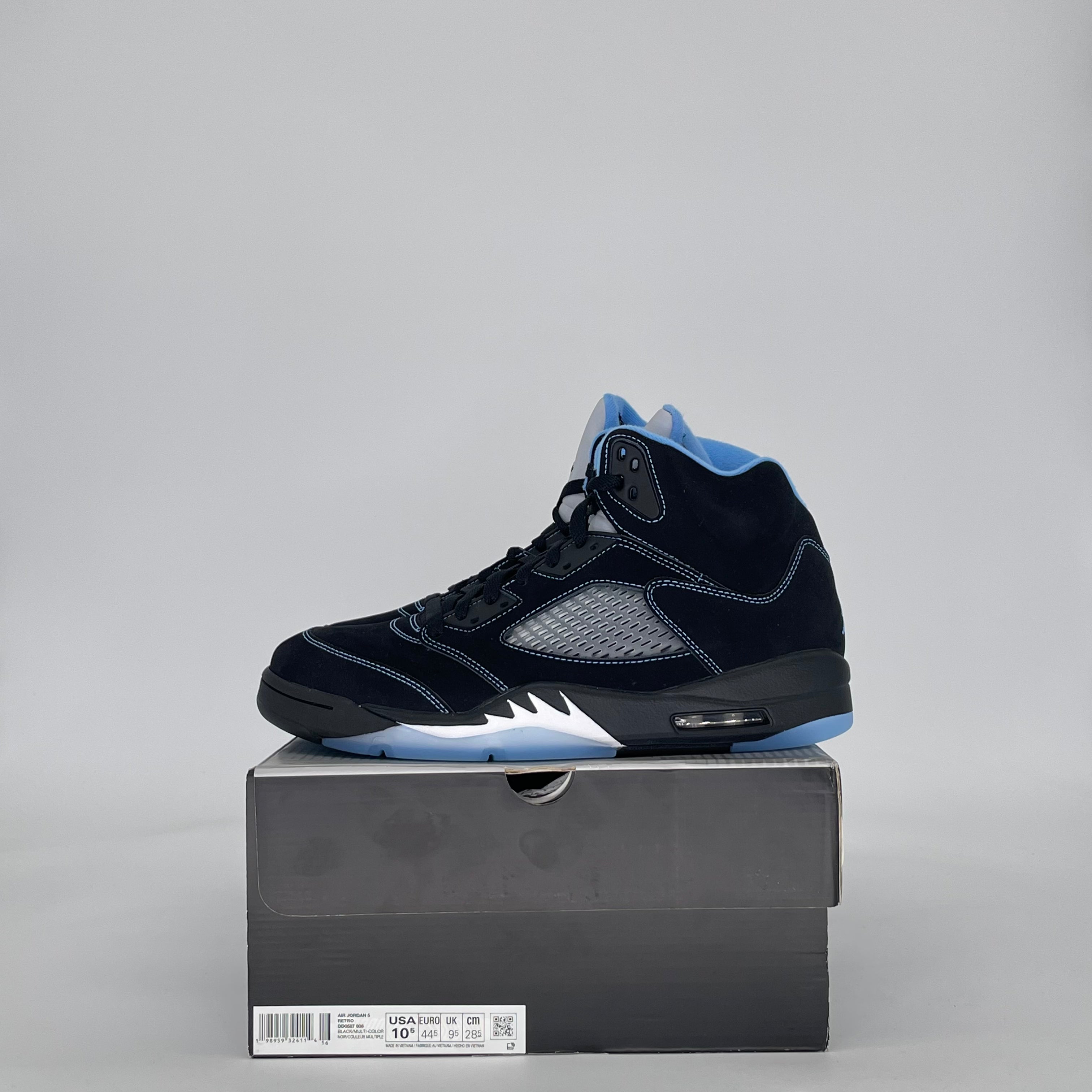 AIR JORDAN 5 BLACK UNIVERSITY BLUE DD0587-008 SIZE 10.5/12W