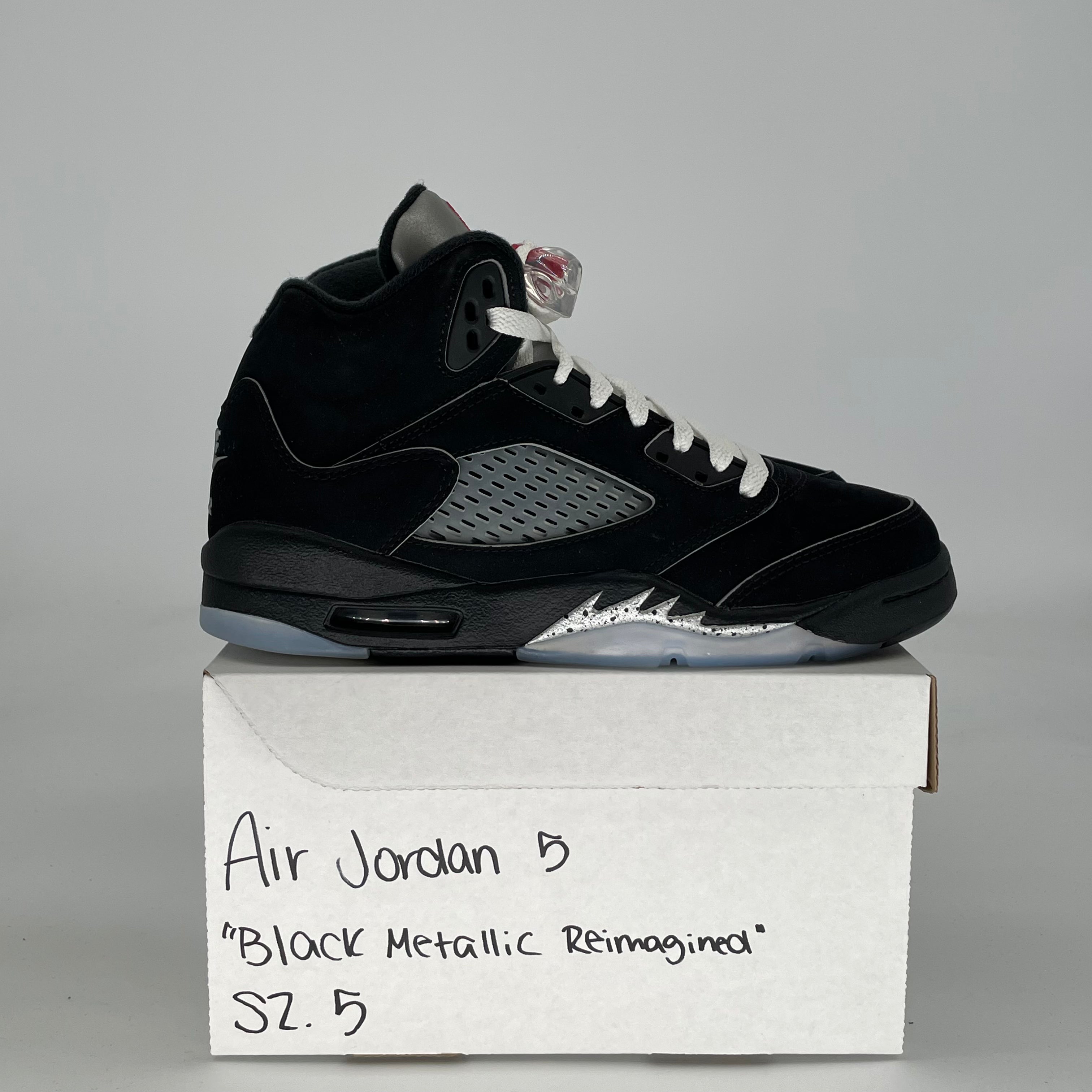 AIR JORDAN 5 BLACK METALLIC REIMAGED HF3976-001 SIZE 5/6.5W