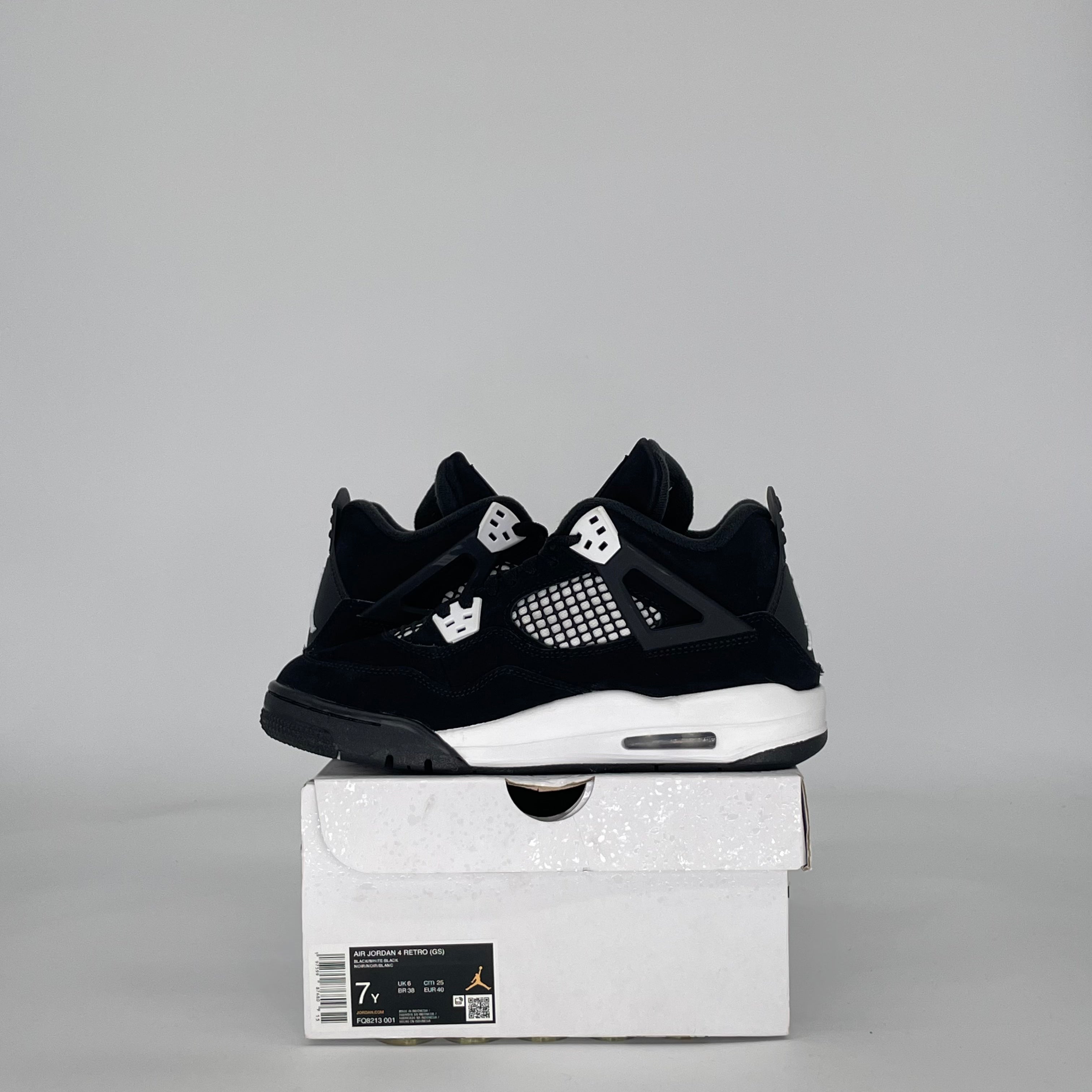 AIR JORDAN 4 WHITE THUNDER FQ8213-001 SIZE 7/8.5W GS