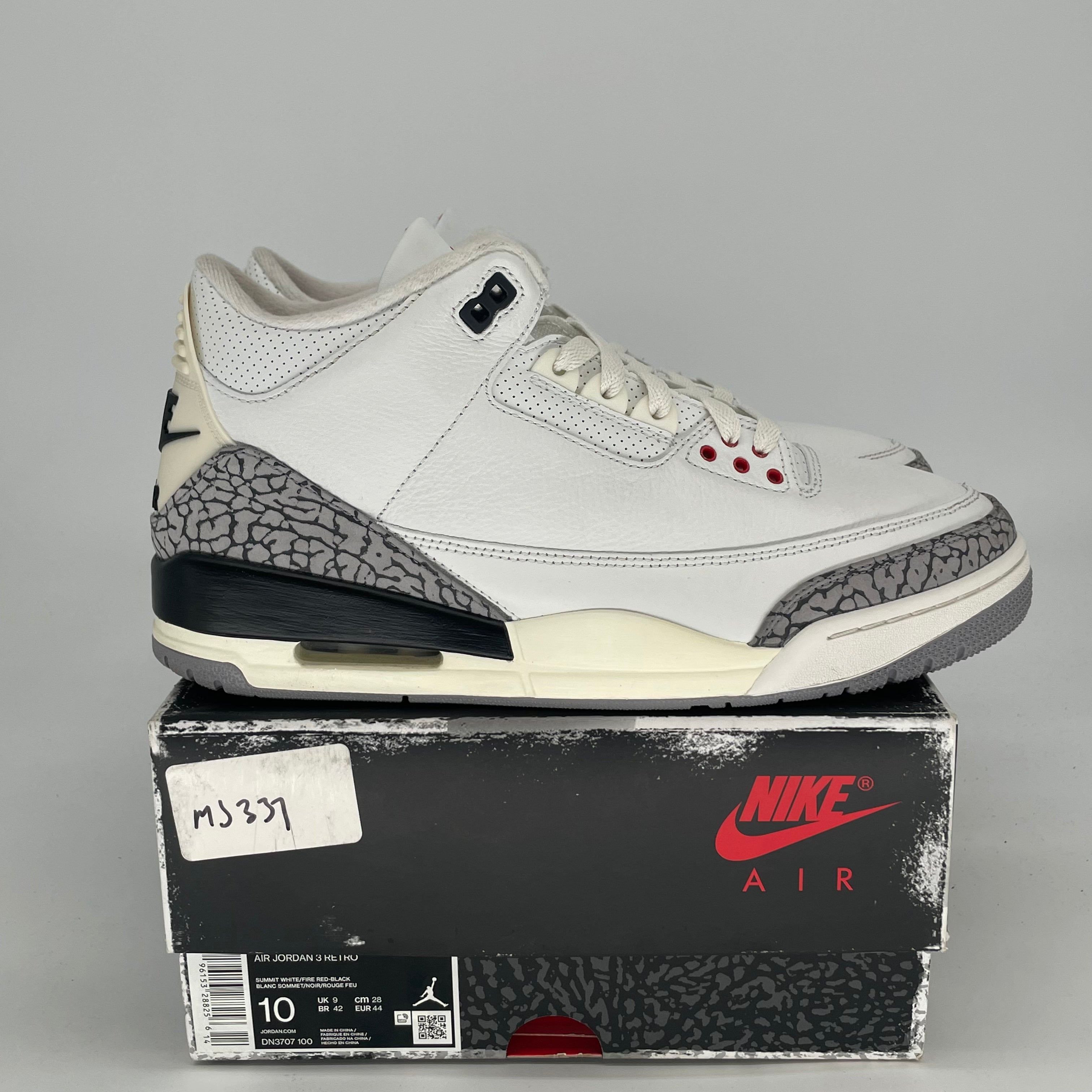 AIR JORDAN 3 WHITE CEMENT REIMAGINED DN3707-100 SIZE 10/11.5W